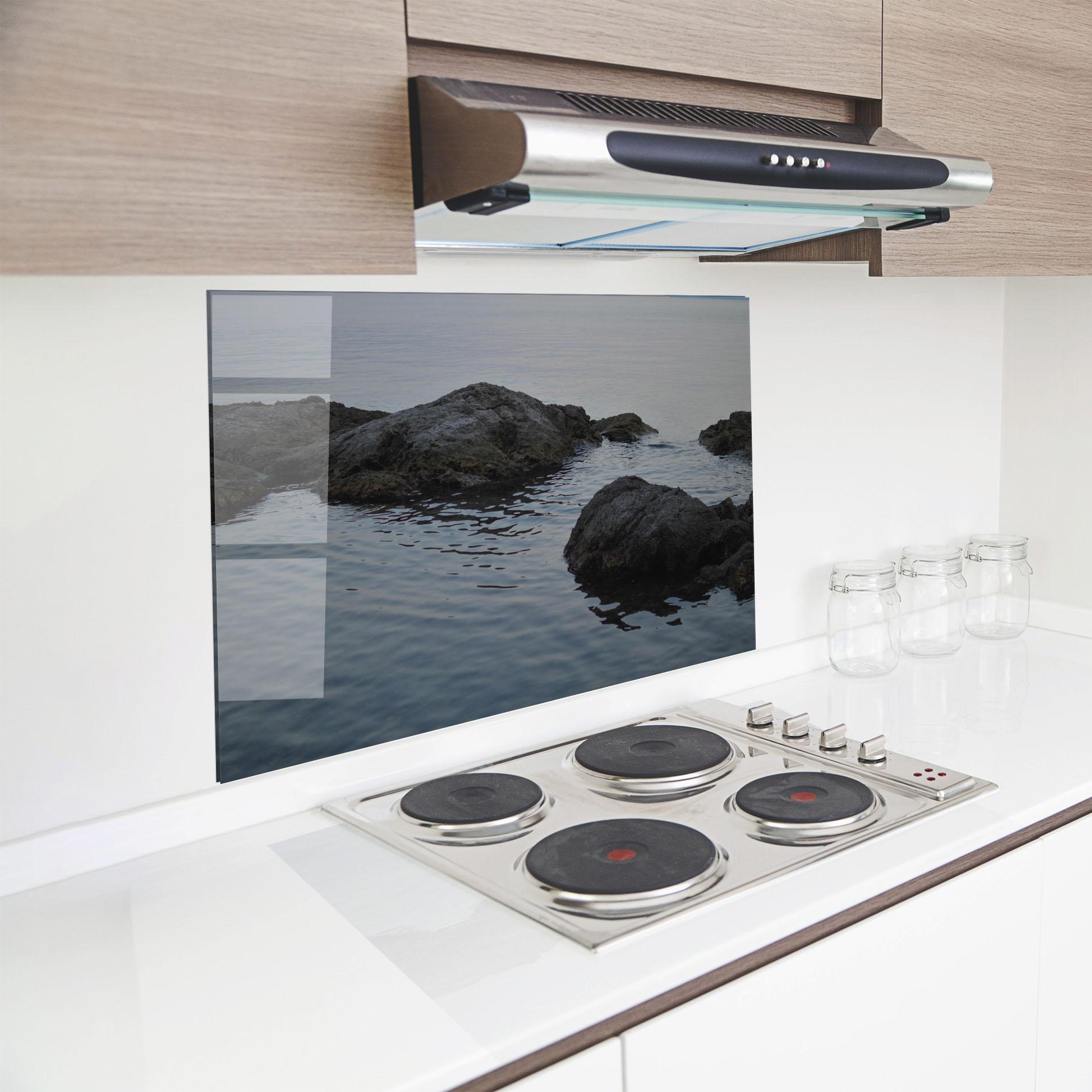 Küchenrückwand Glas Calm Water Stones mockup 8