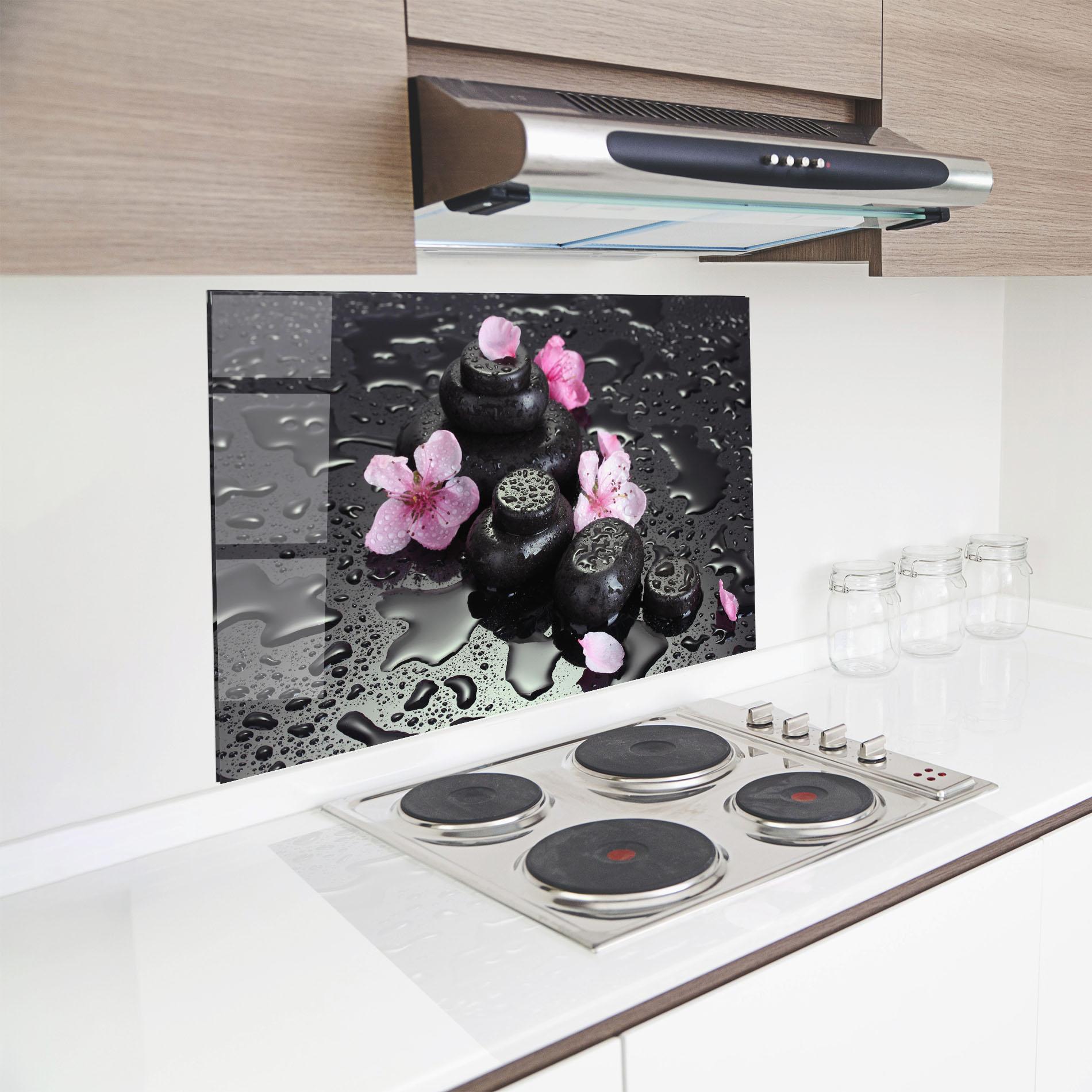 Küchenrückwand Glas Pretty Flower Stones mockup 8
