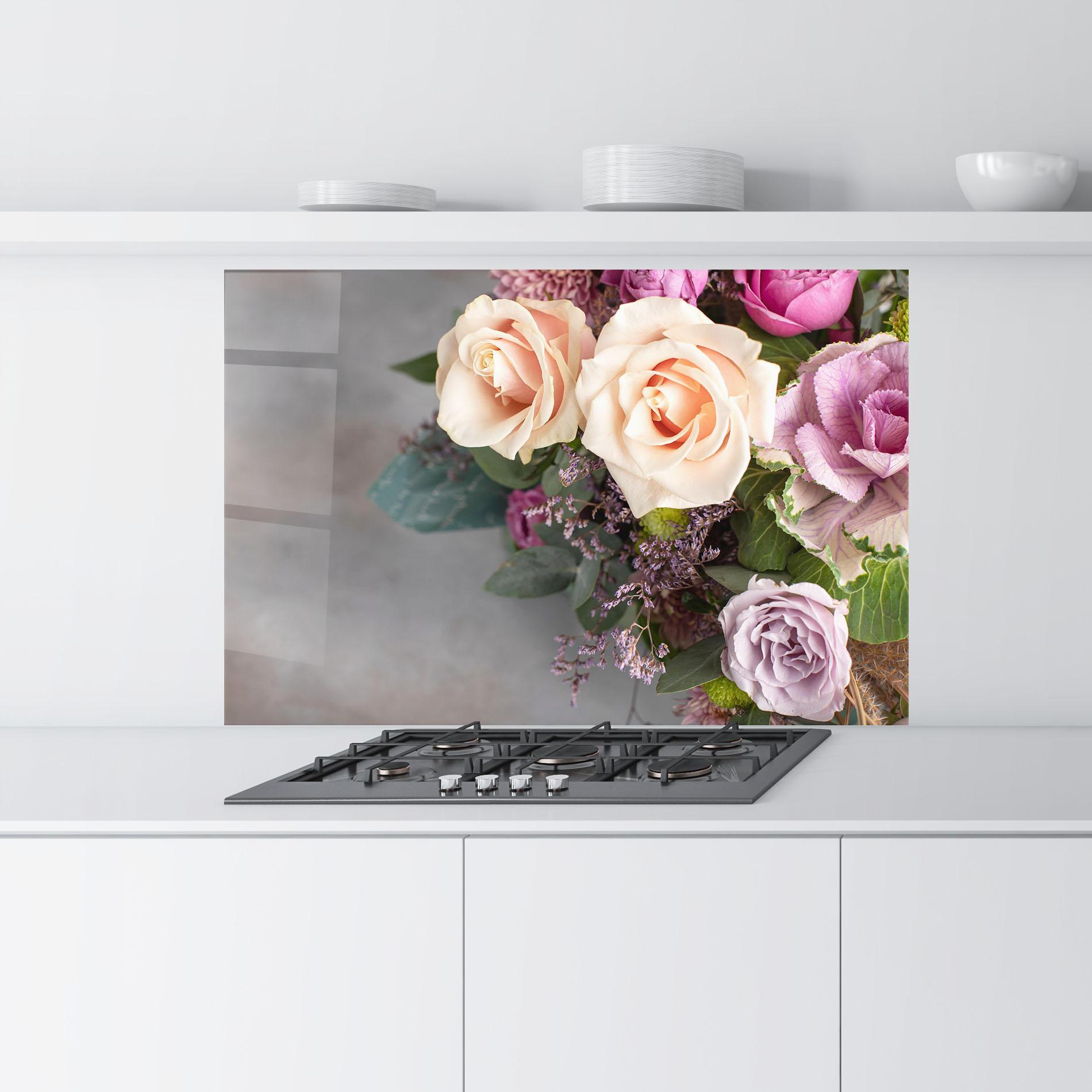 Küchenrückwand Glas Cream Purple Bouquet mockup 9
