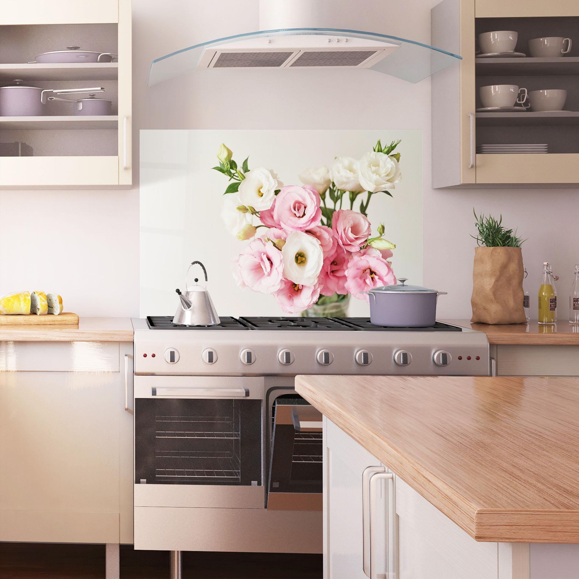 Küchenrückwand Glas Cute Pink Flowers mockup 1