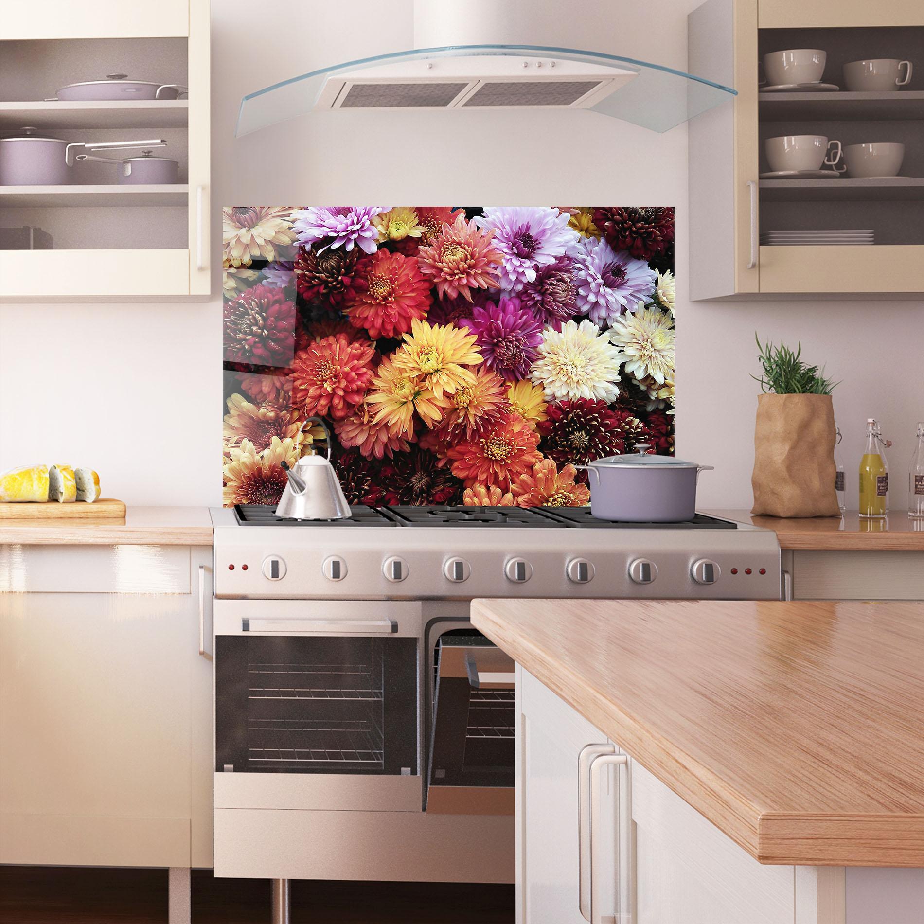 Küchenrückwand Glas Flower Wall mockup 1
