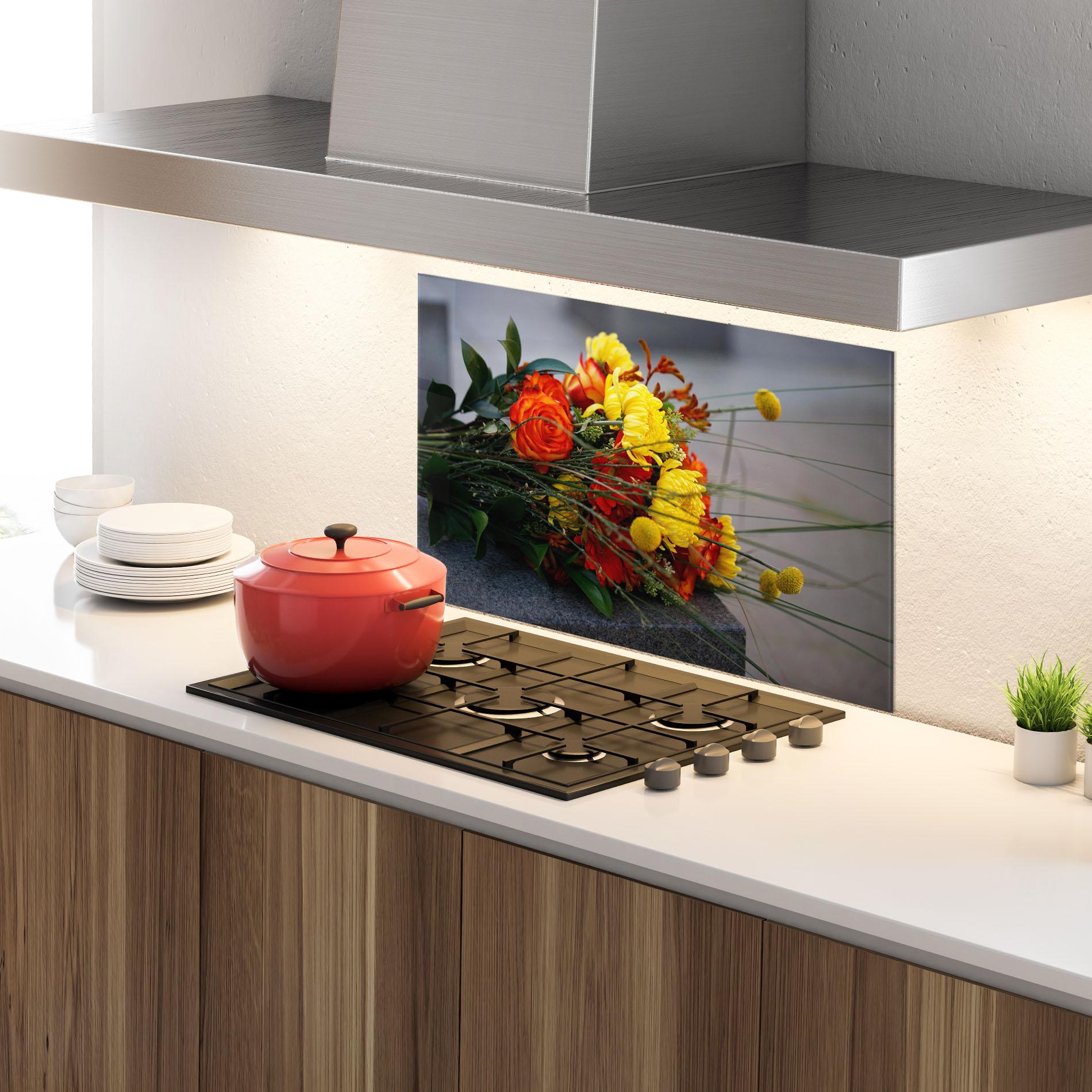Küchenrückwand Glas Strong Yellow Bouquet mockup 4