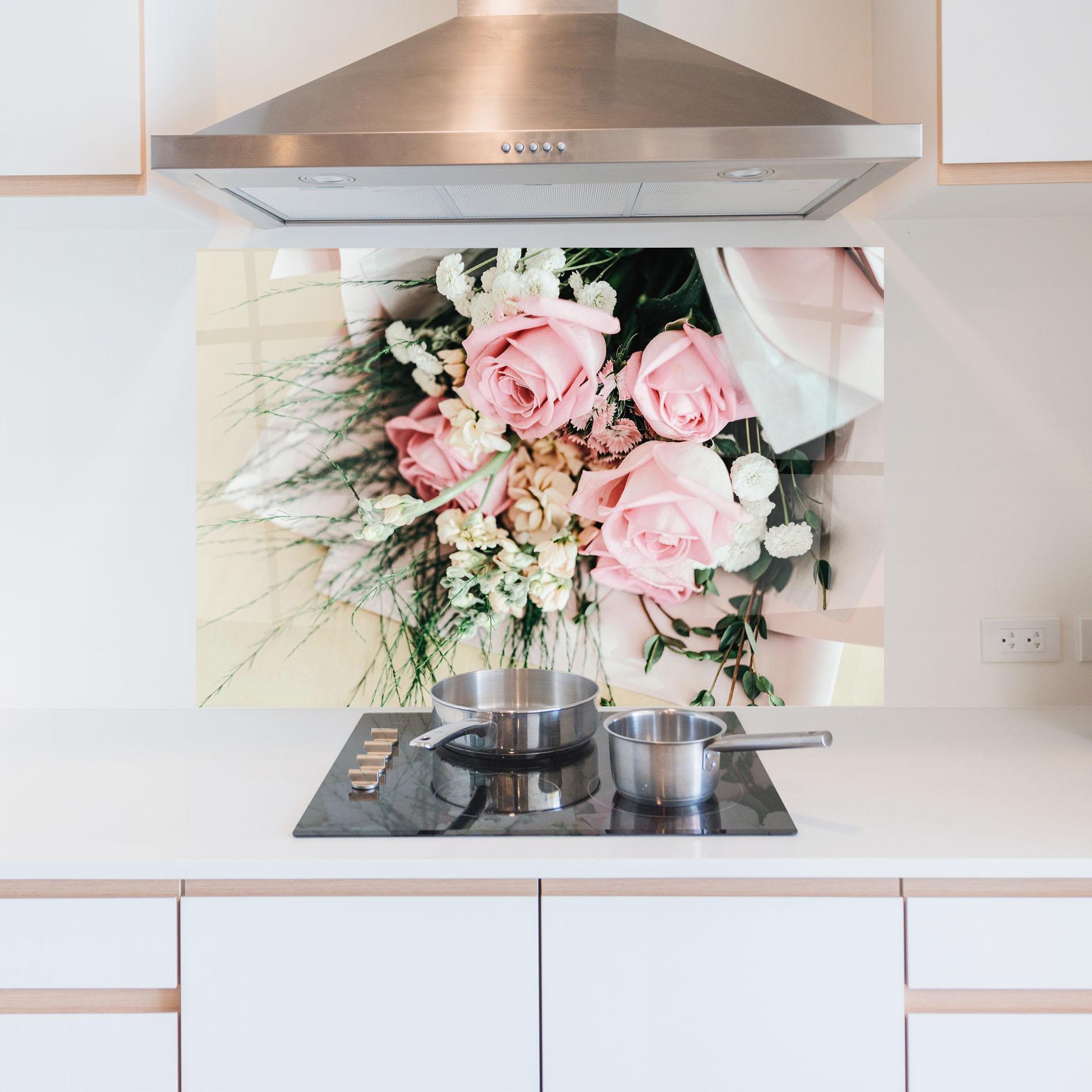 Küchenrückwand Glas Baby Pink Bouquet mockup 5