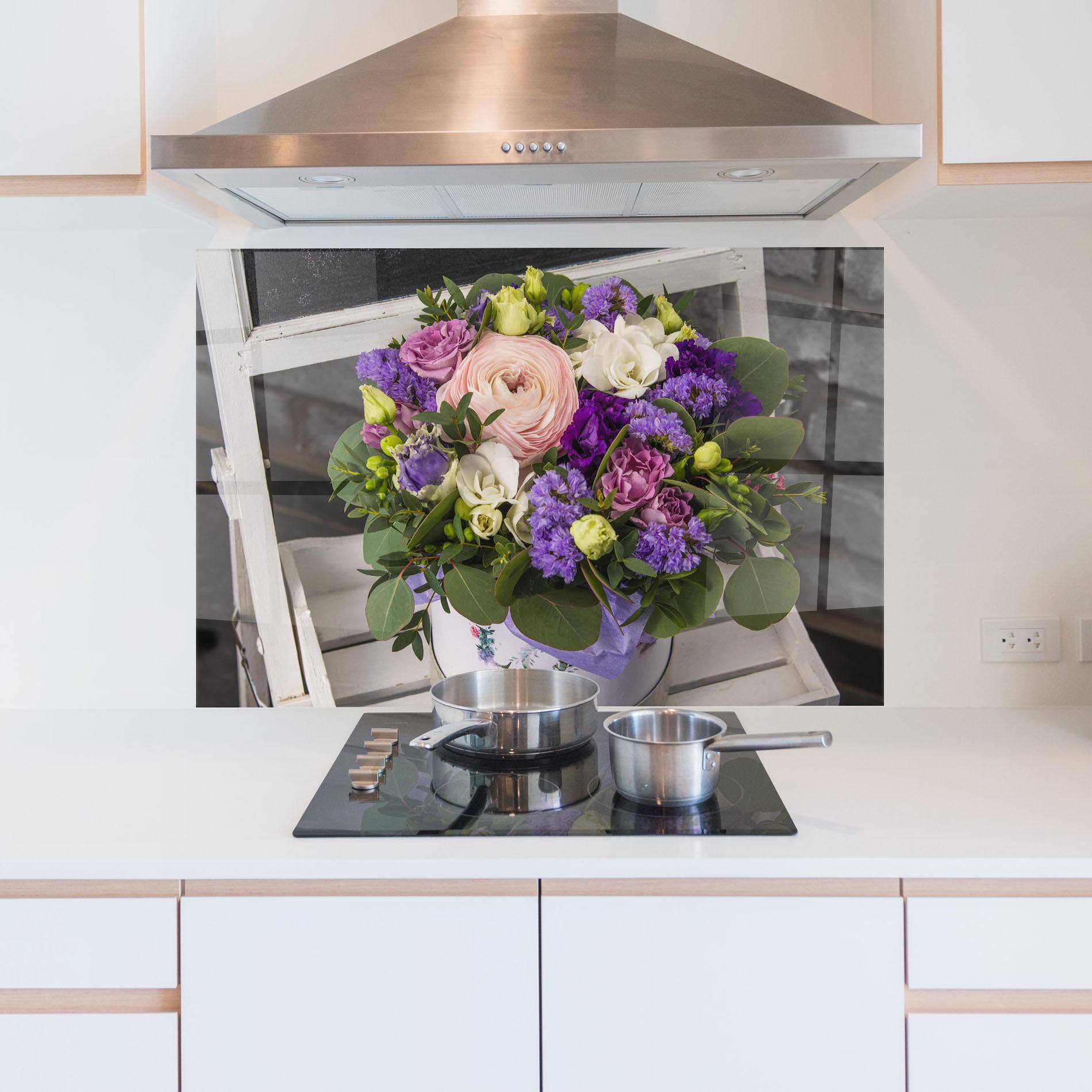 Küchenrückwand Glas Big Pink Rose Bouquet mockup 5