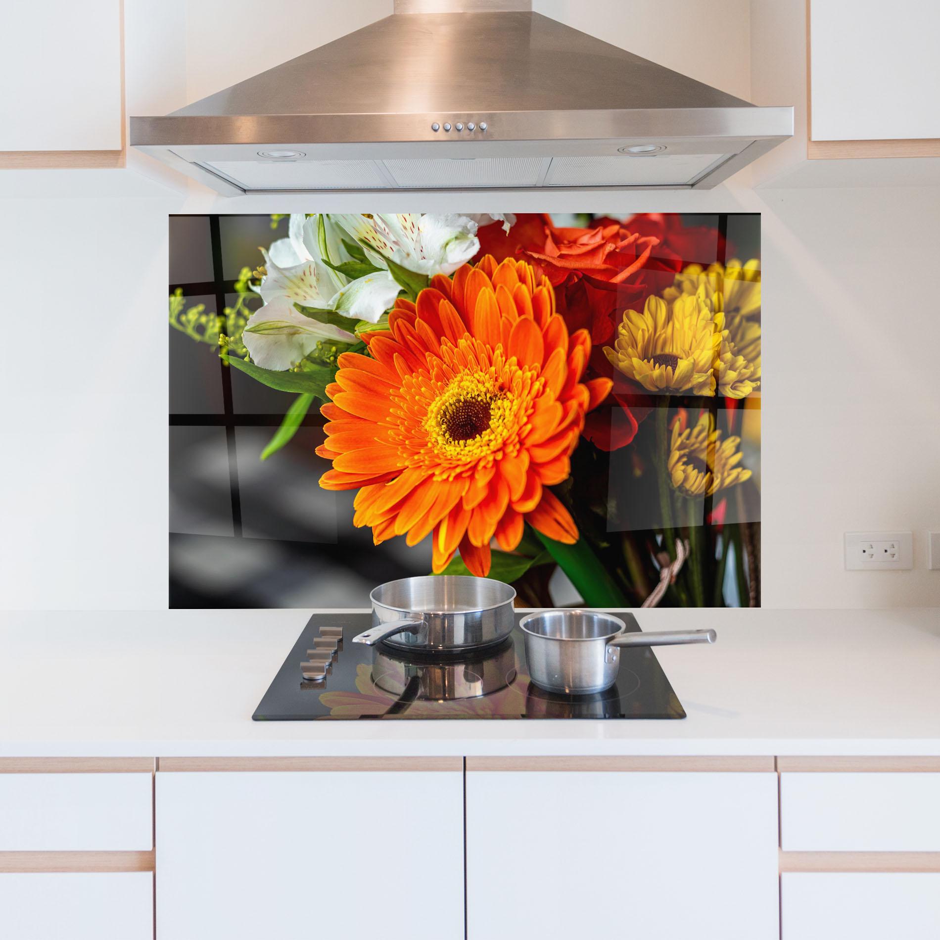 Küchenrückwand Glas Strong Orange Bouquet mockup 5