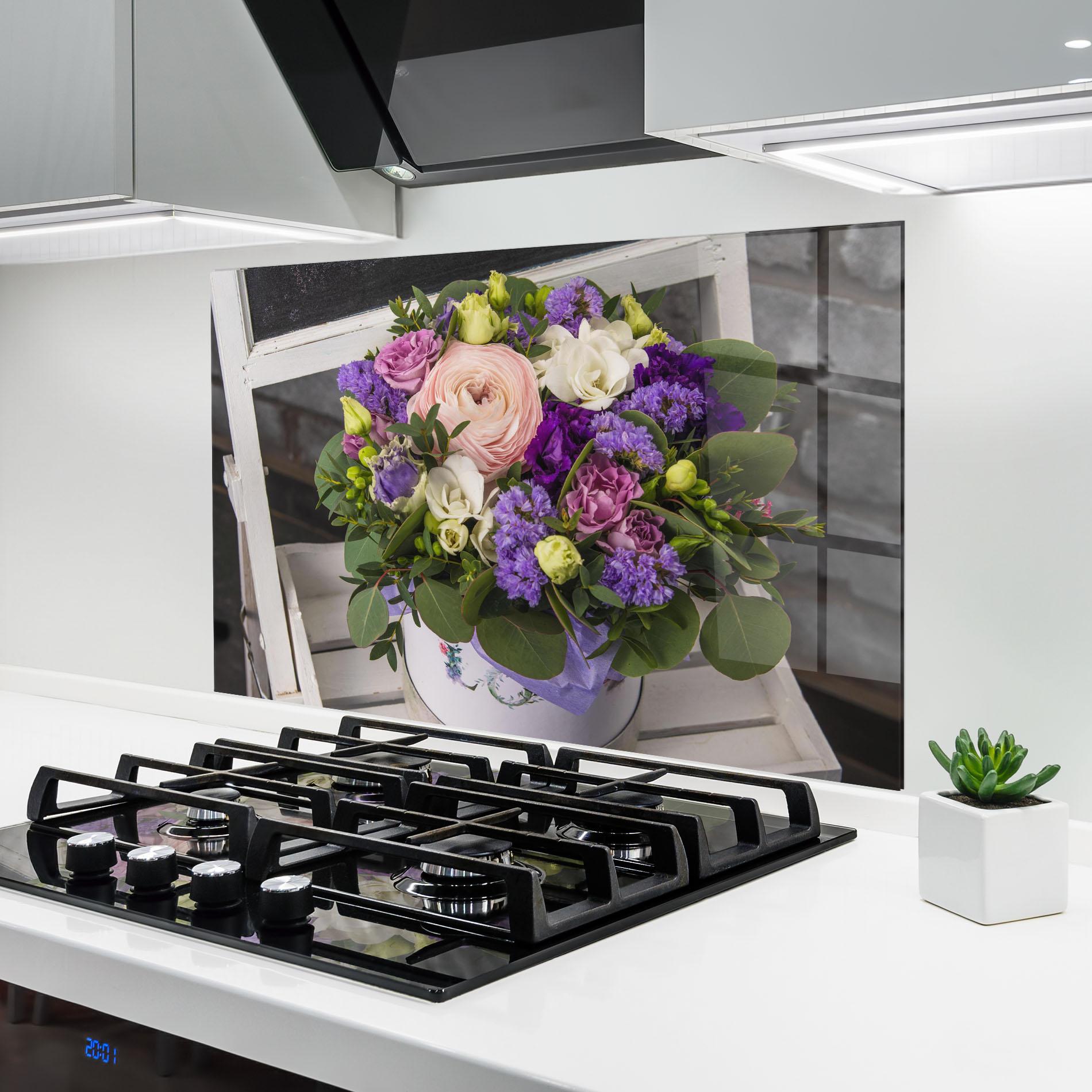 Küchenrückwand Glas Big Pink Rose Bouquet mockup 6