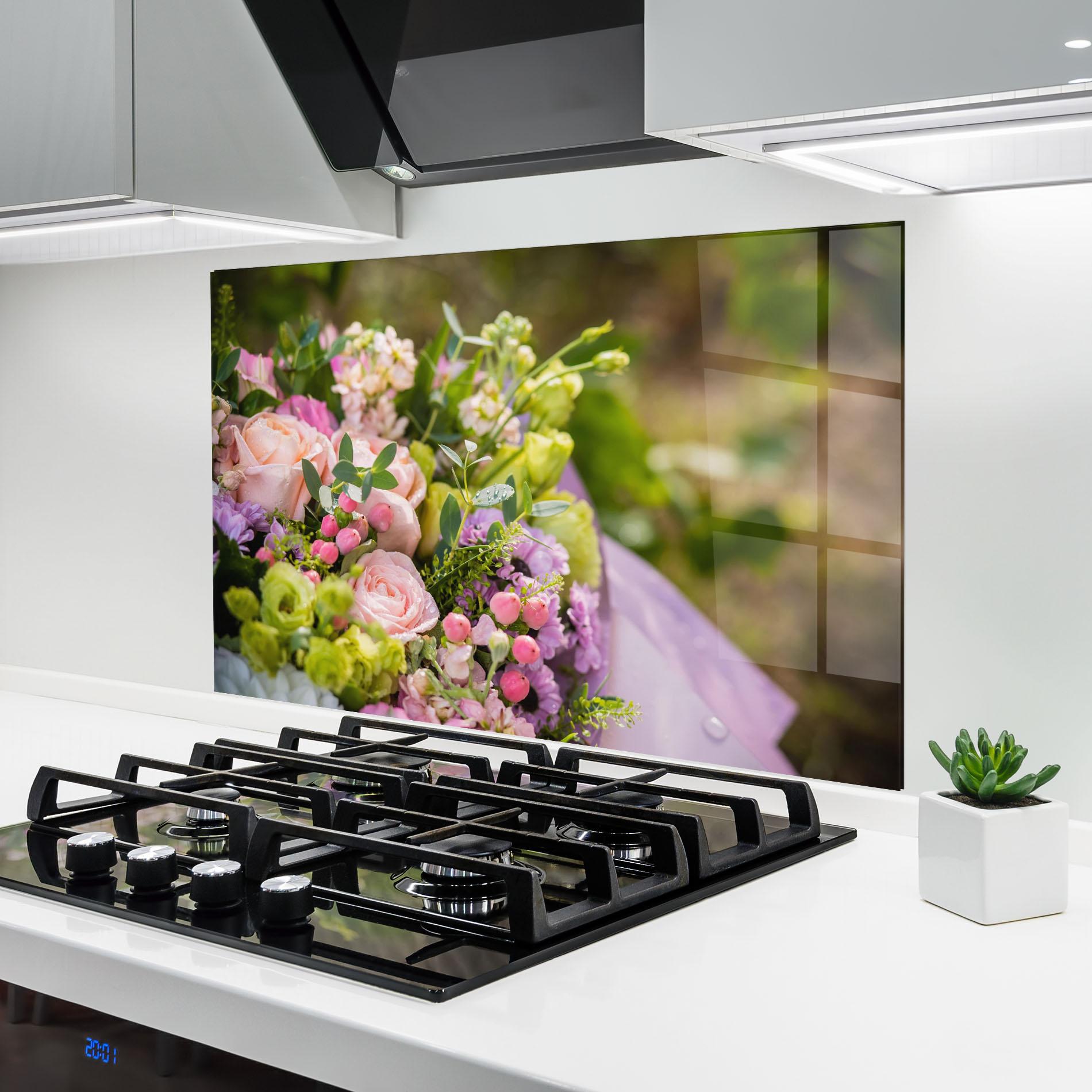 Küchenrückwand Glas Green Pink Bouquet mockup 6