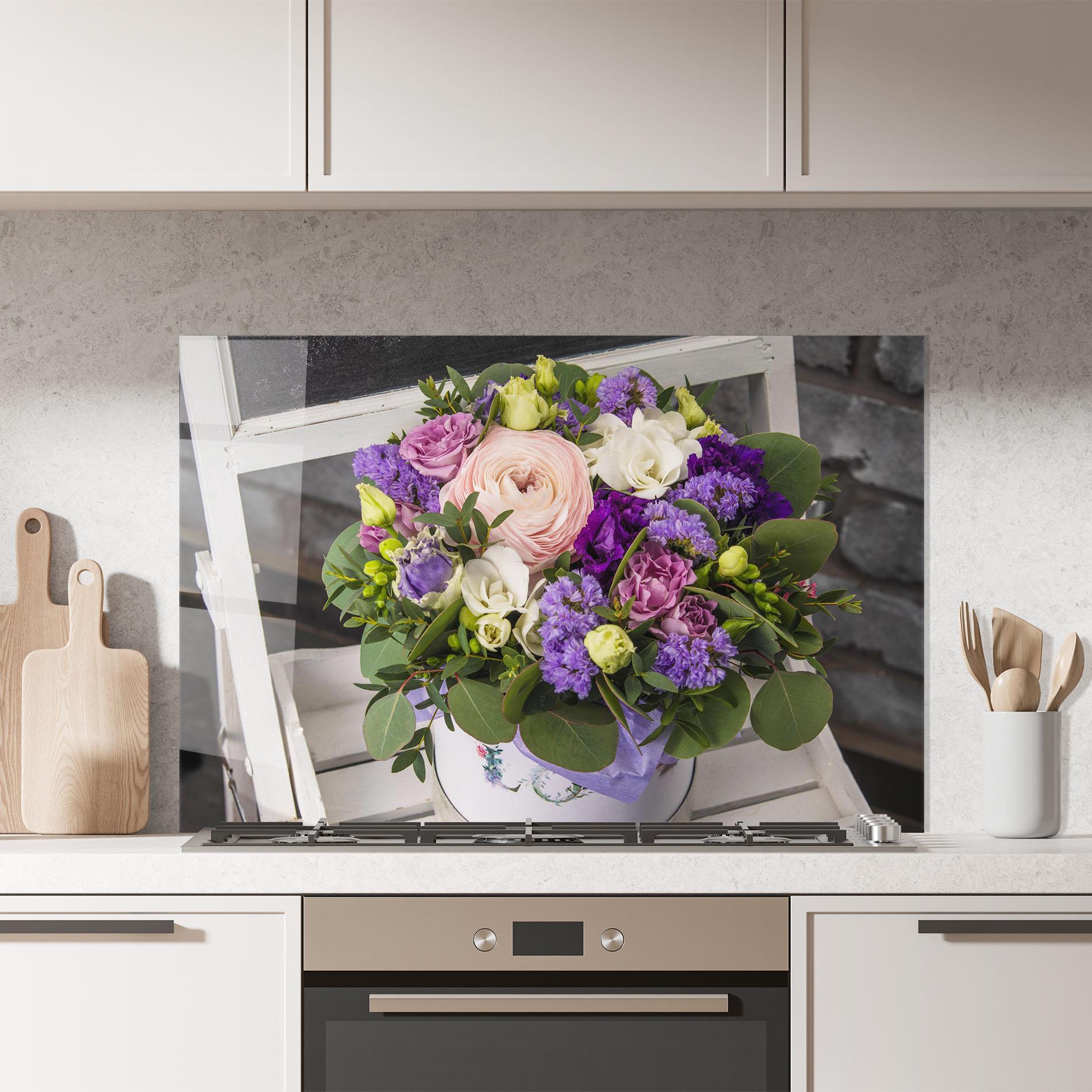 Küchenrückwand Glas Big Pink Rose Bouquet mockup 7