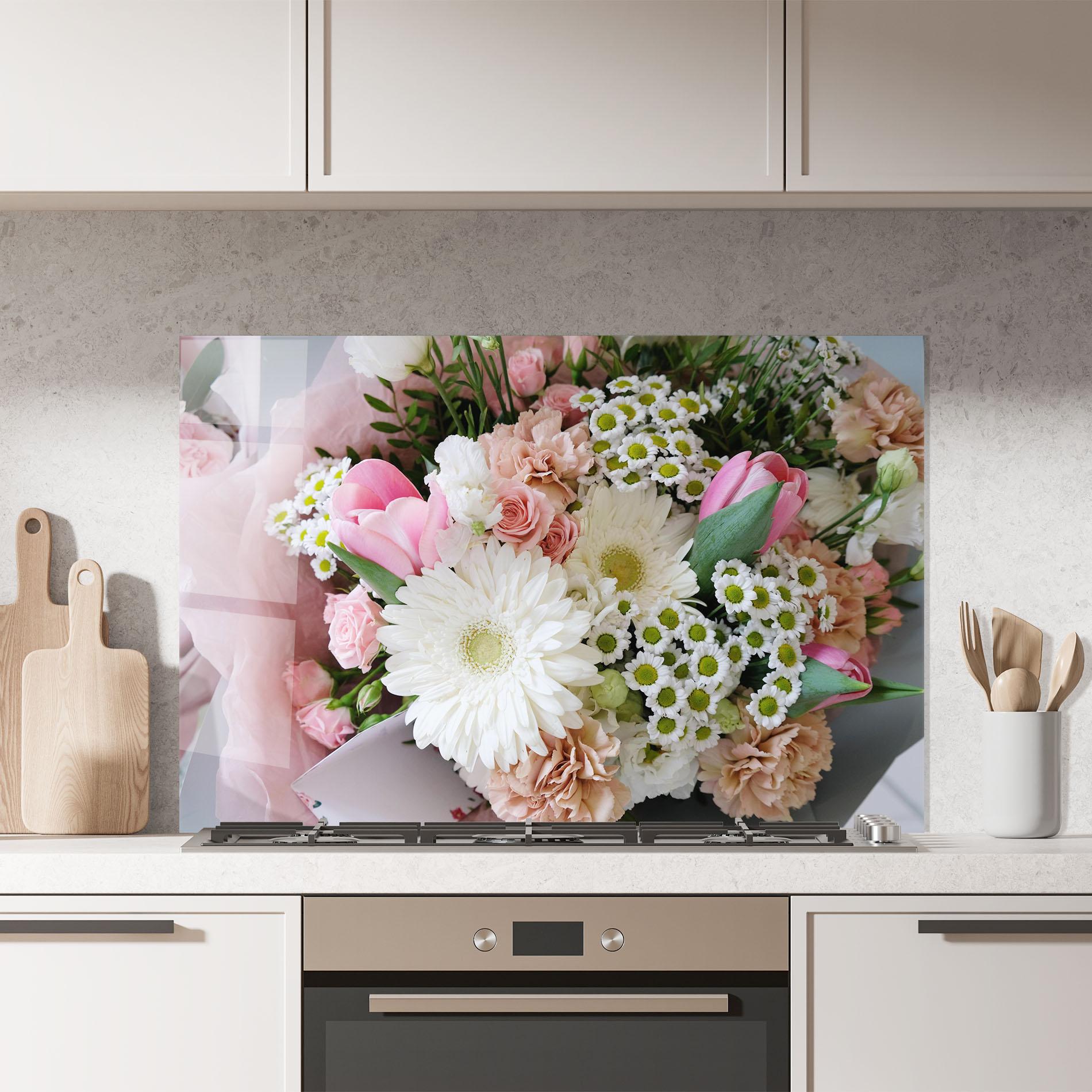 Küchenrückwand Glas Flower Mix Bouquet mockup 7