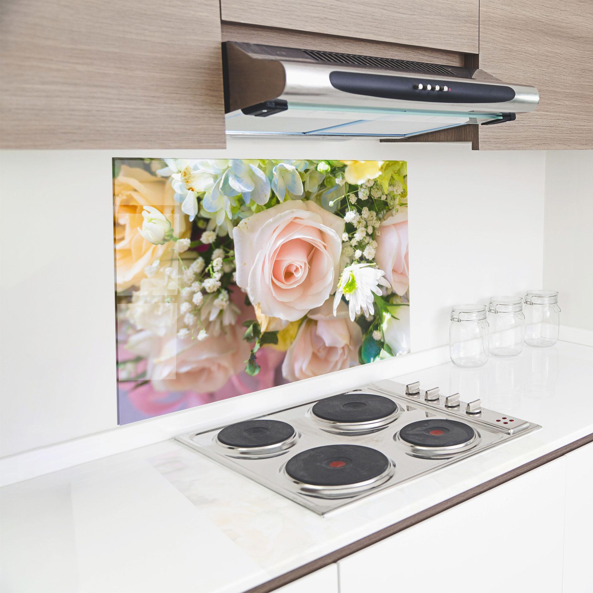 Küchenrückwand Glas Light Pink Bouquet mockup 8