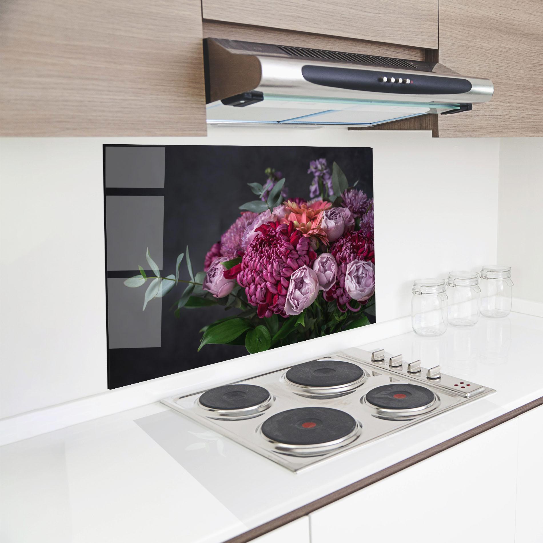 Küchenrückwand Glas Mix Purple Bouquet mockup 8