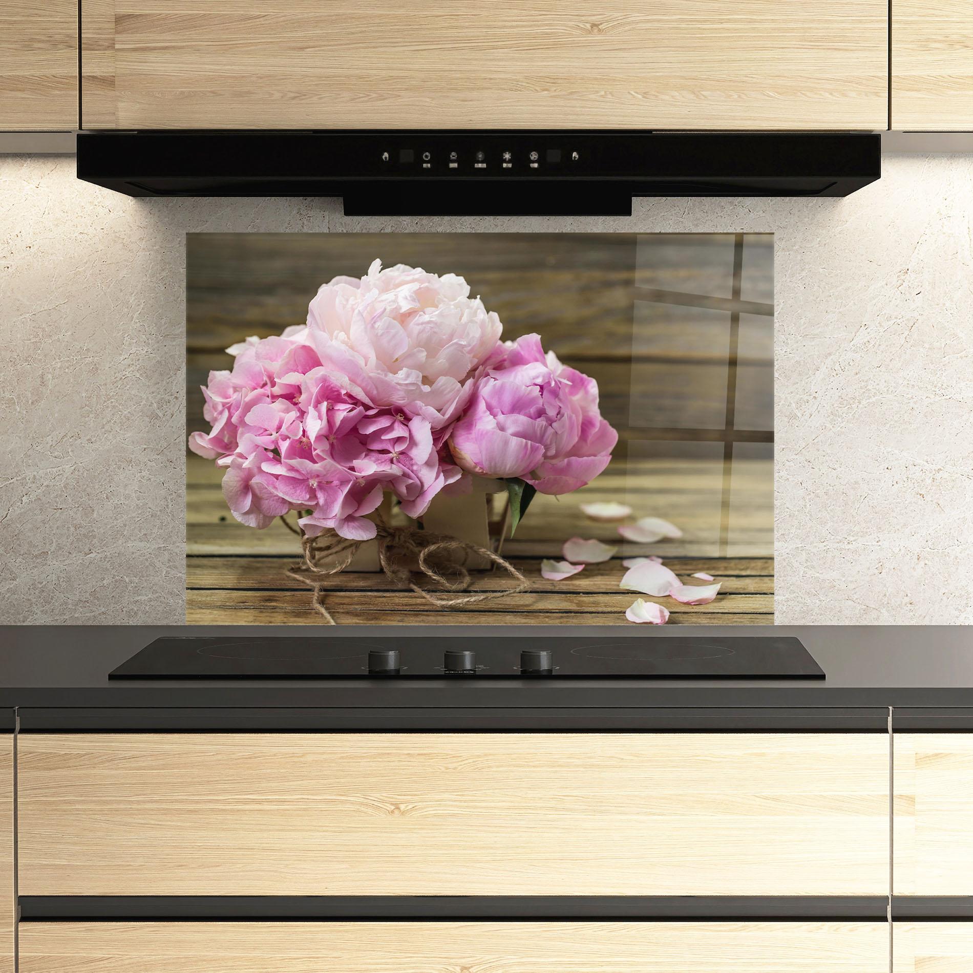 Küchenrückwand Glas Peony On Table mockup 3