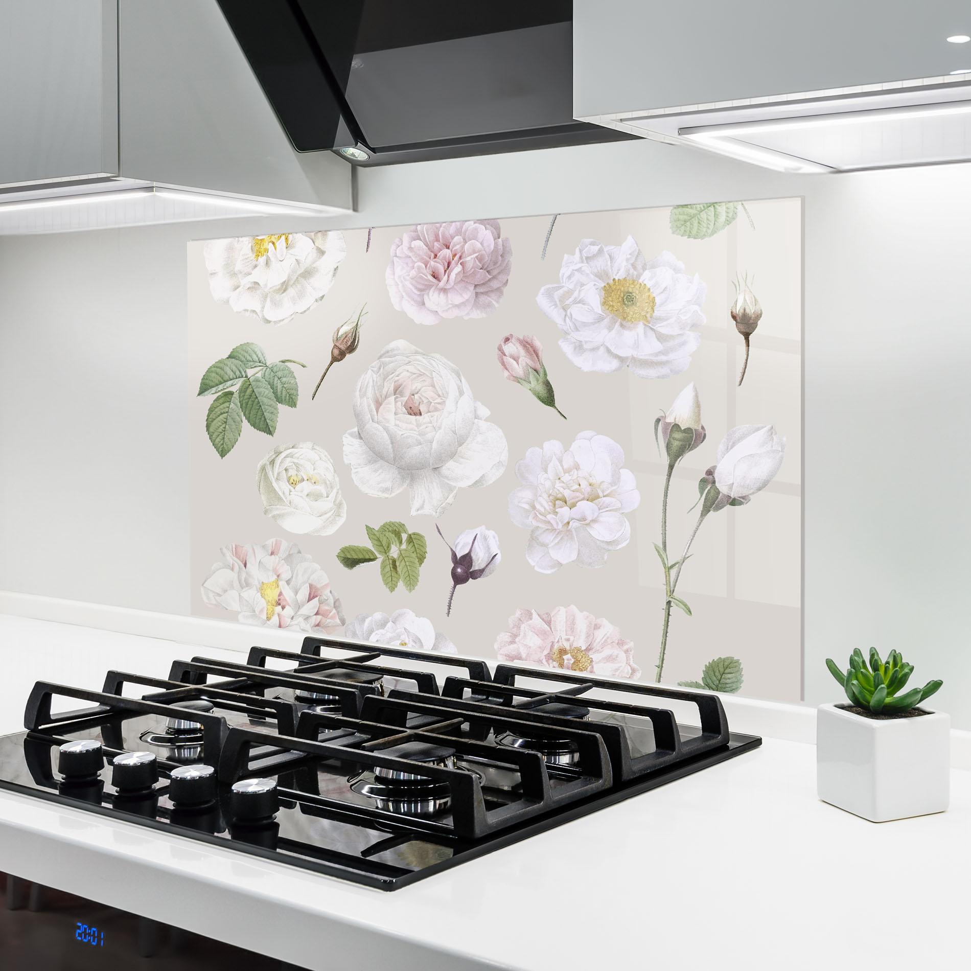 Küchenrückwand Glas White Peony On Cream mockup 6
