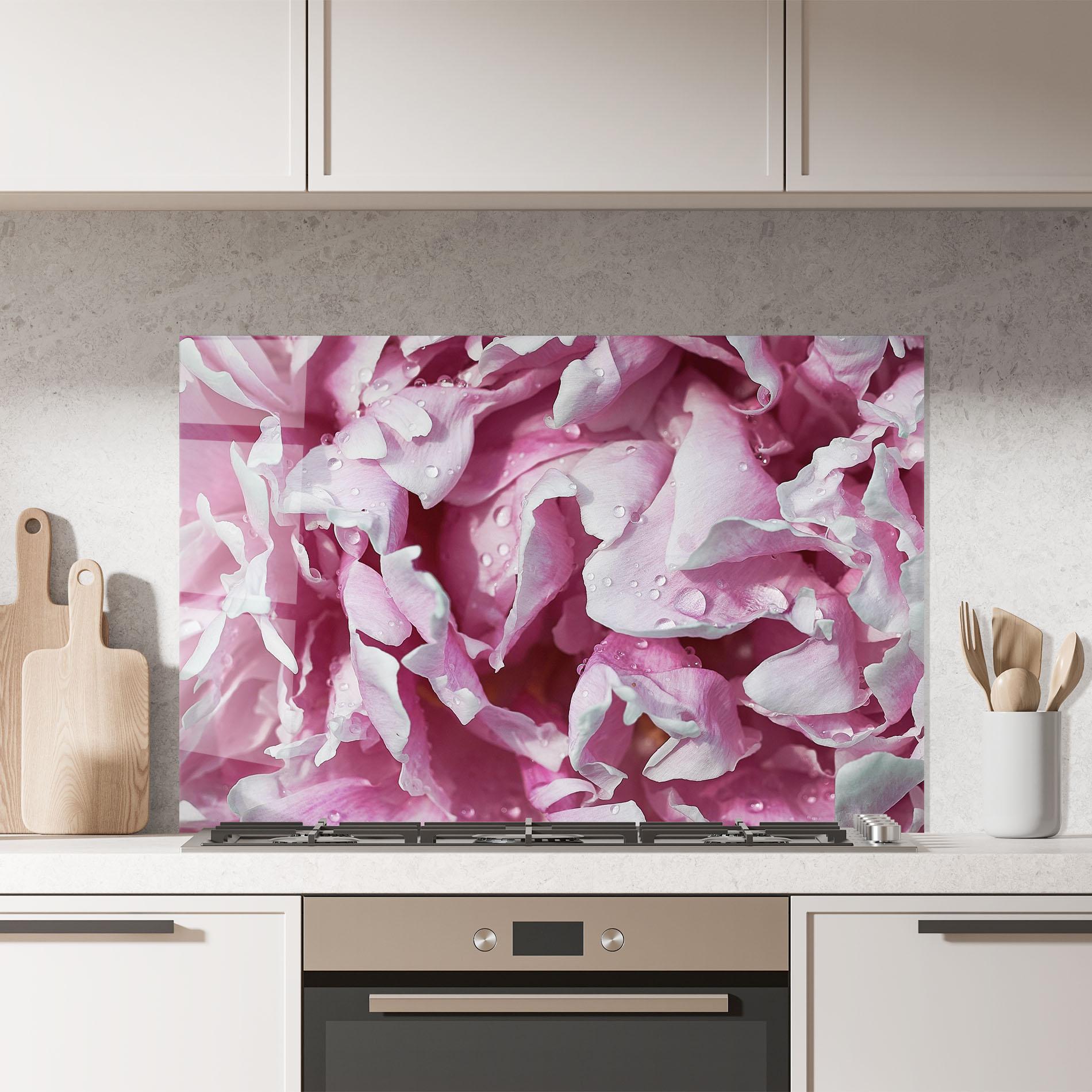 Küchenrückwand Glas Peony Petals mockup 7