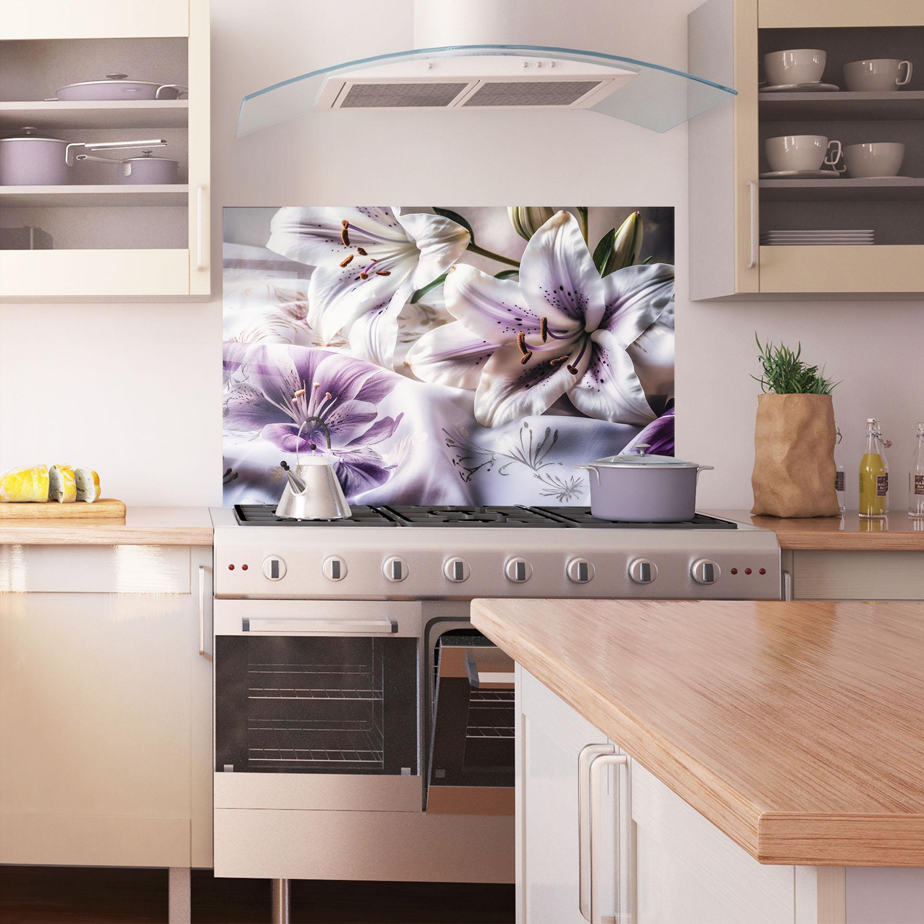 Küchenrückwand Glas Light Purple Lily mockup 1