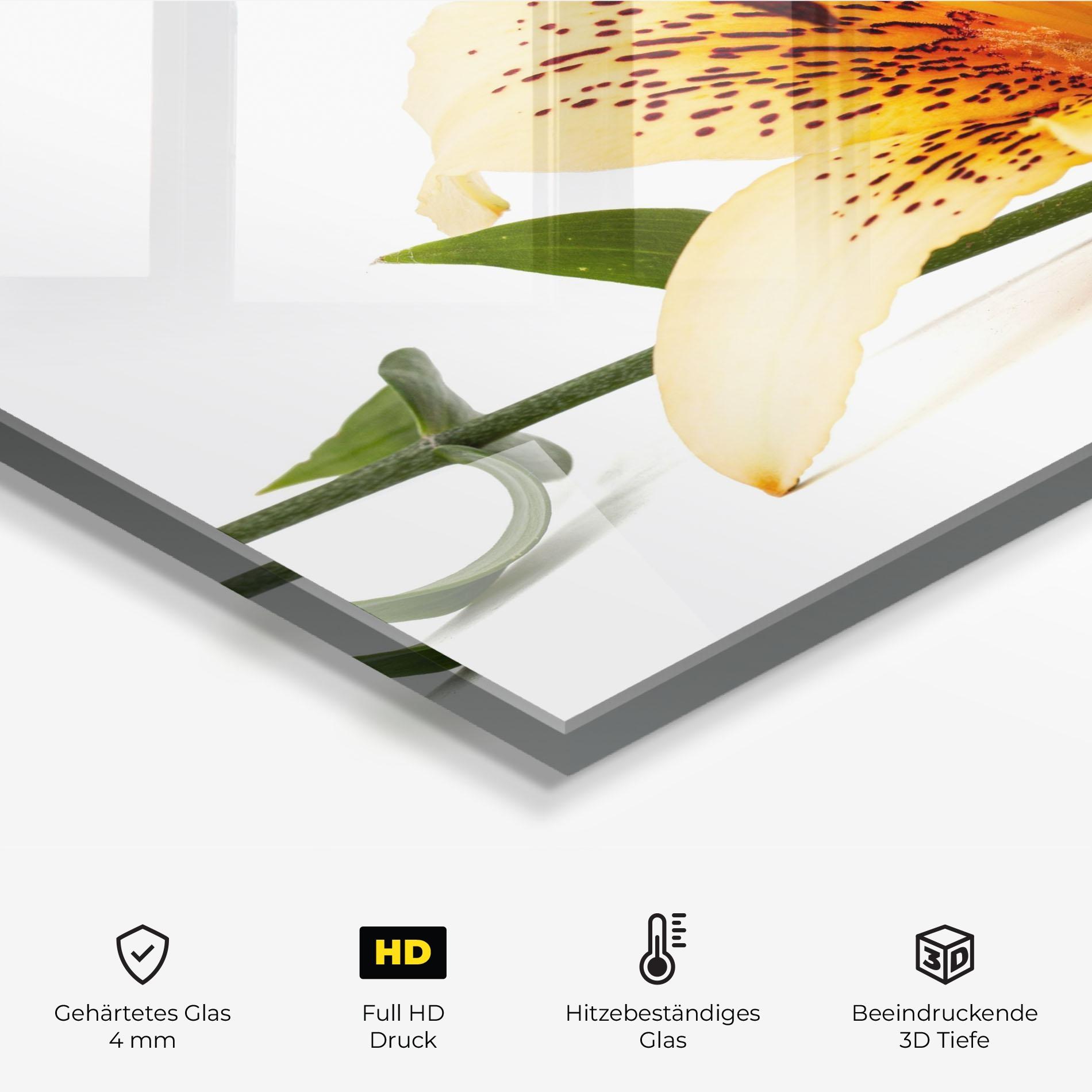 Küchenrückwand Glas Big Yellow Lily mockup 2