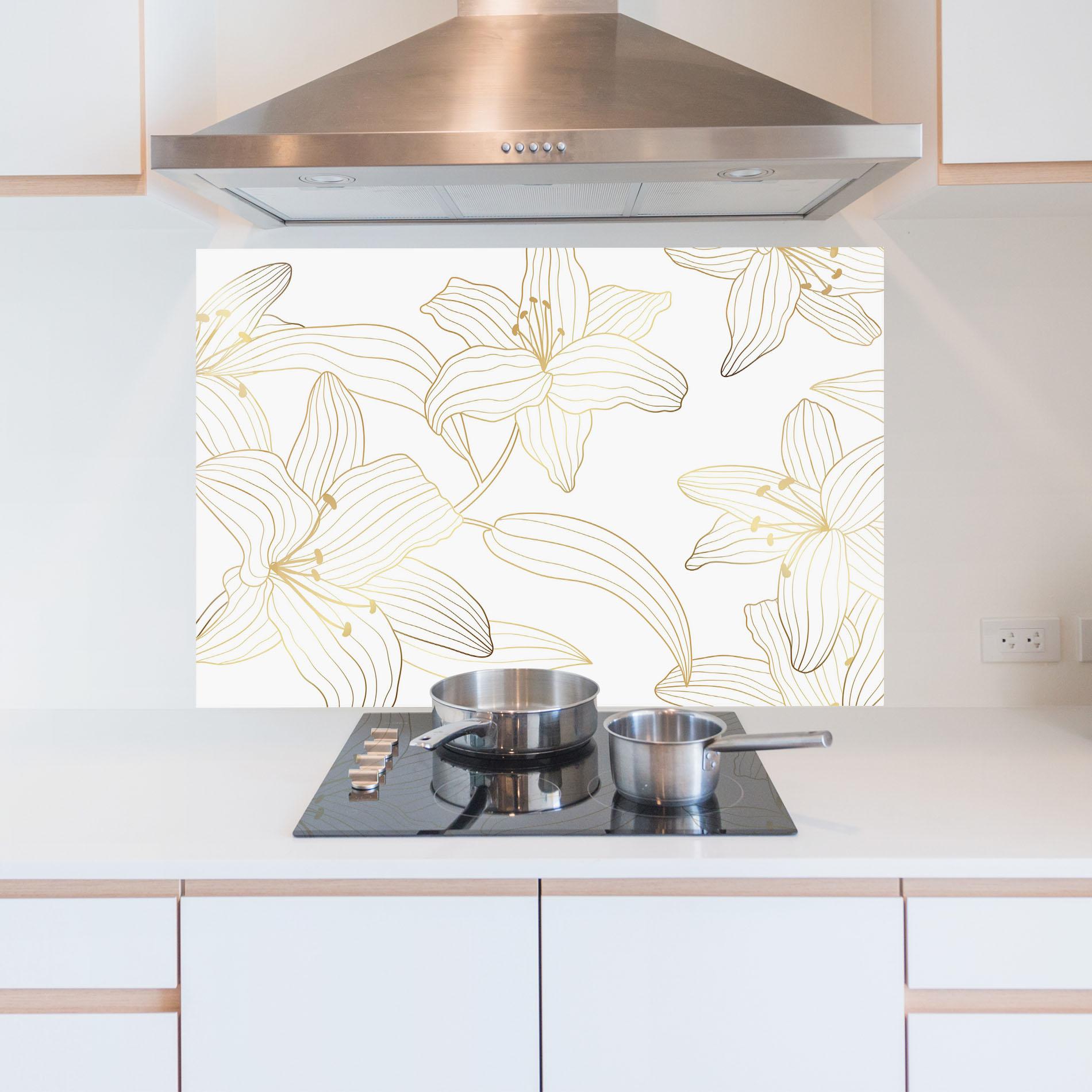 Küchenrückwand Glas Luxury Golden Lily mockup 5