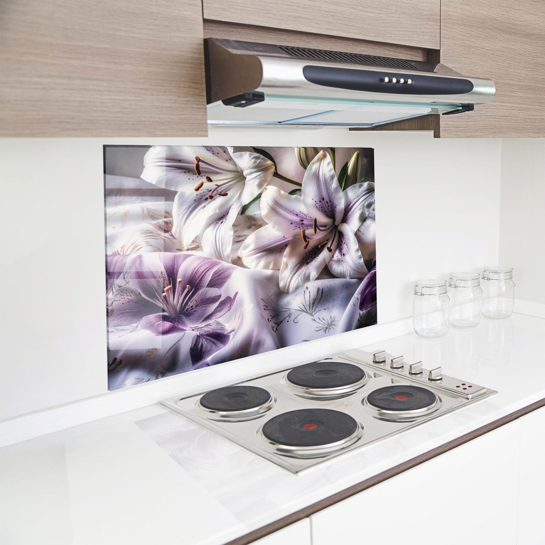 Küchenrückwand Glas Light Purple Lily mockup 8