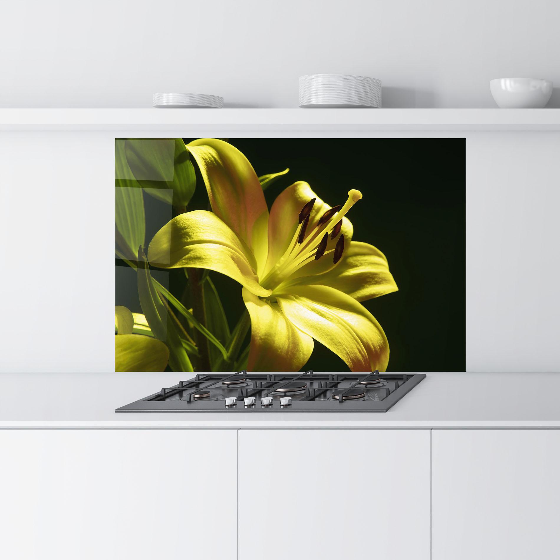 Küchenrückwand Glas Yellow Gold Exotic mockup 9