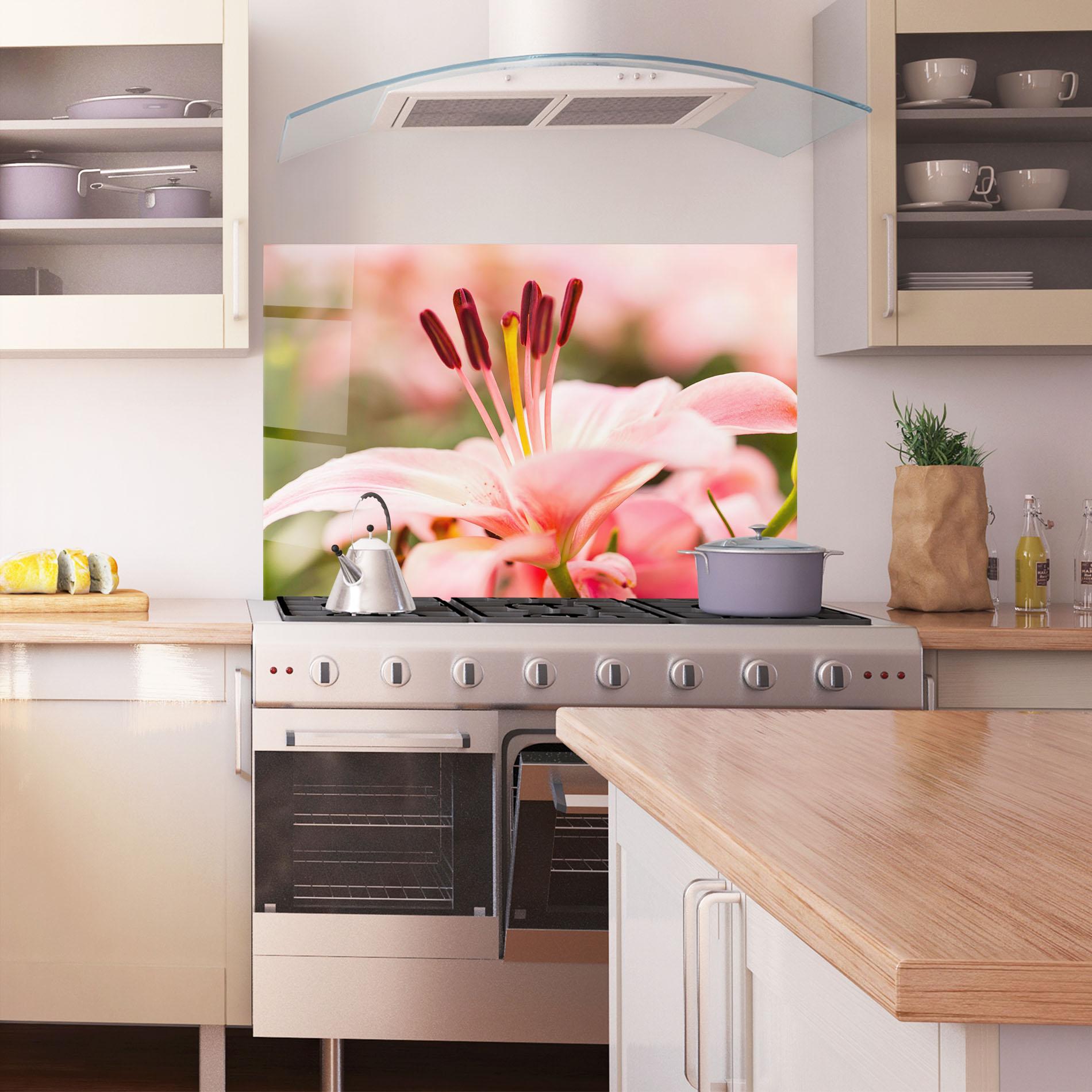 Küchenrückwand Glas Flower mockup 1