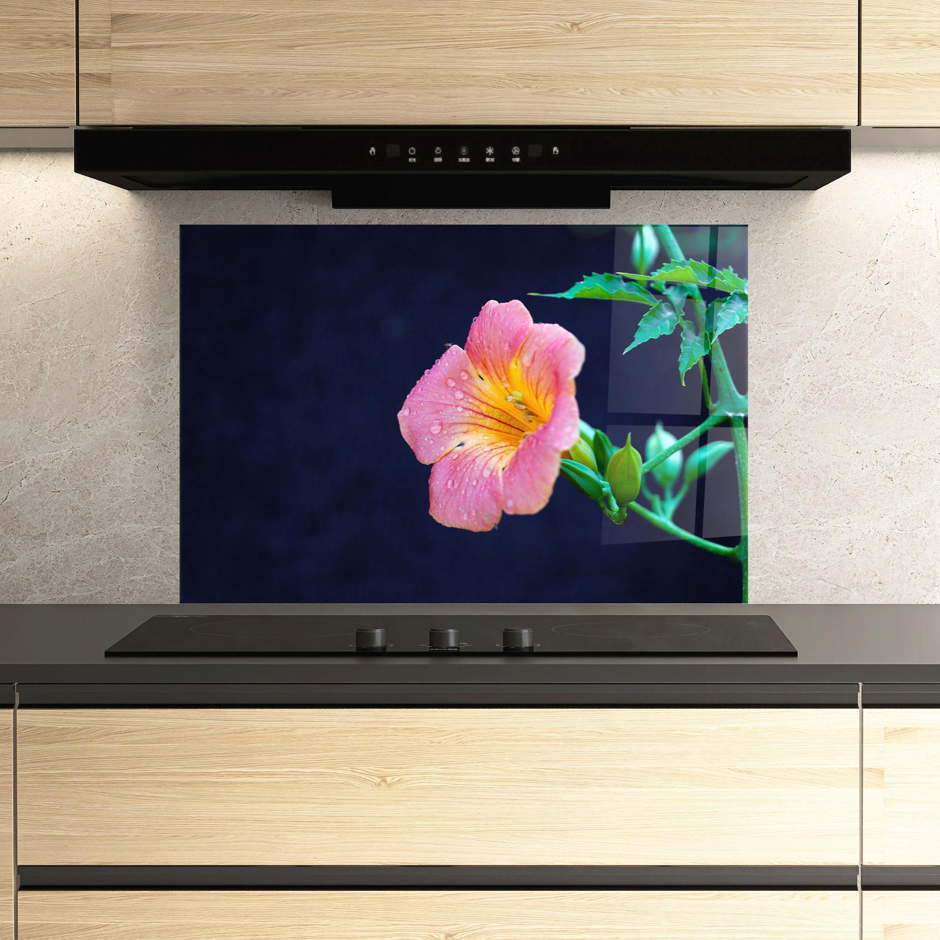 Küchenrückwand Glas Exotic Pink Plant mockup 3