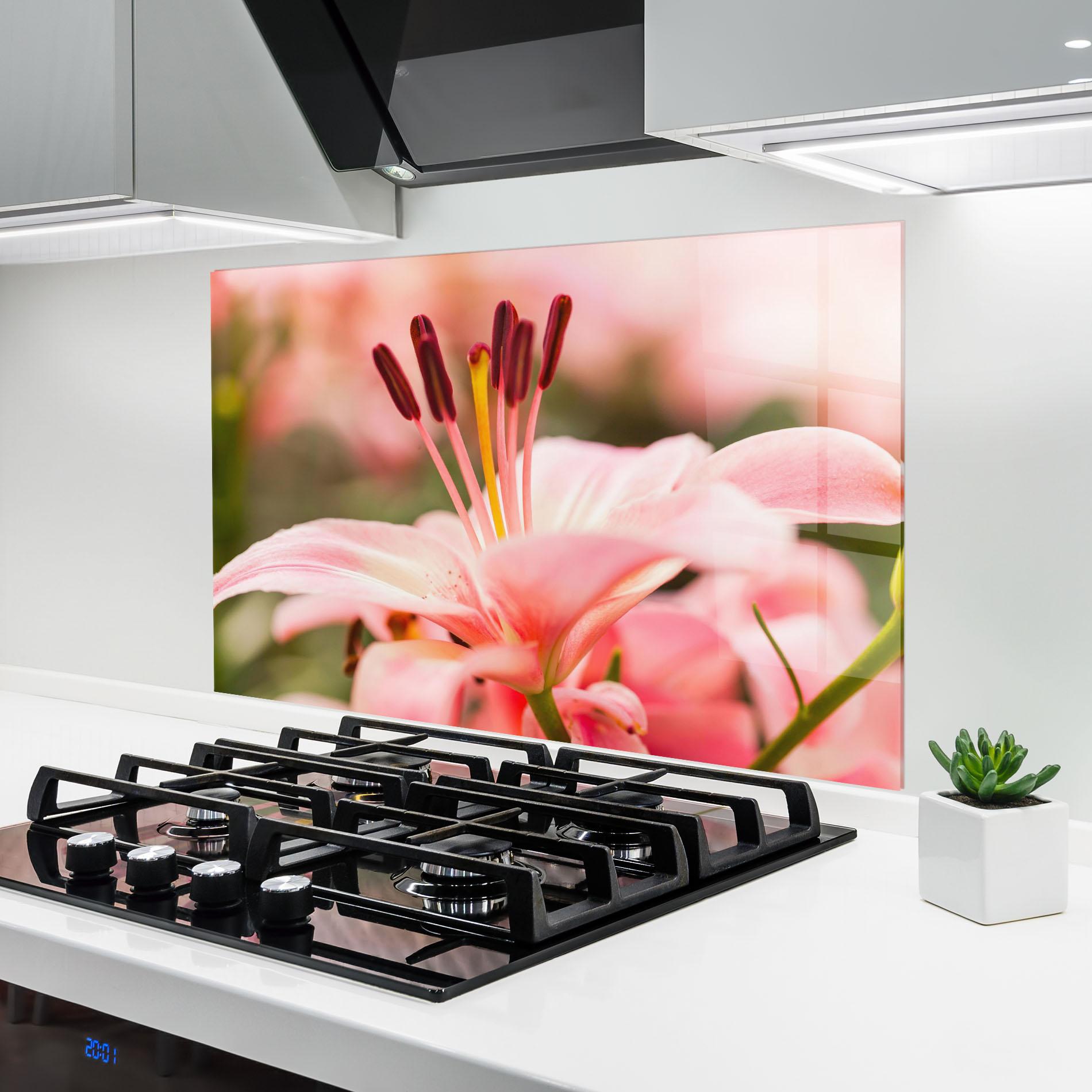 Küchenrückwand Glas Flower mockup 6