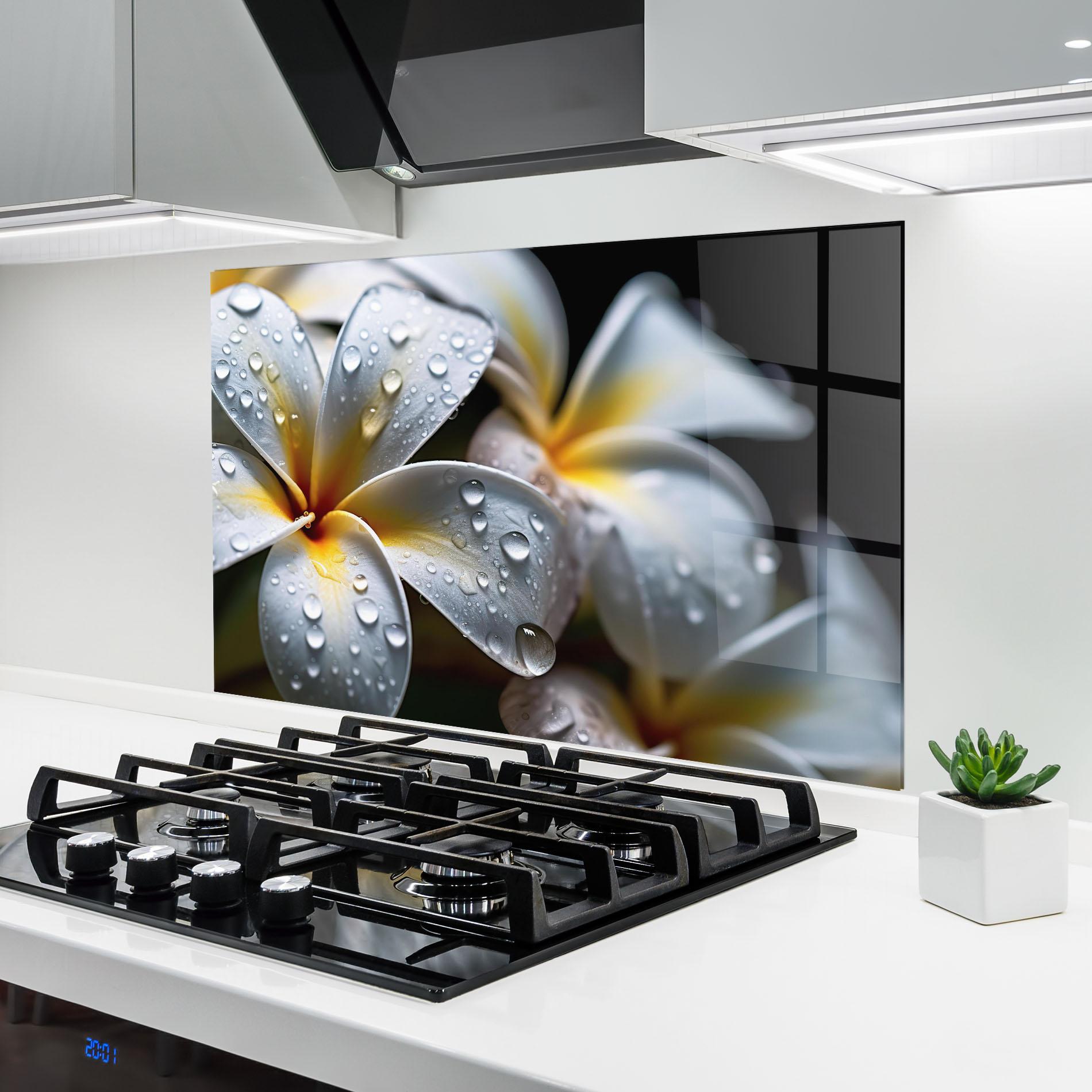 Küchenrückwand Glas Rainy White Exotic mockup 6