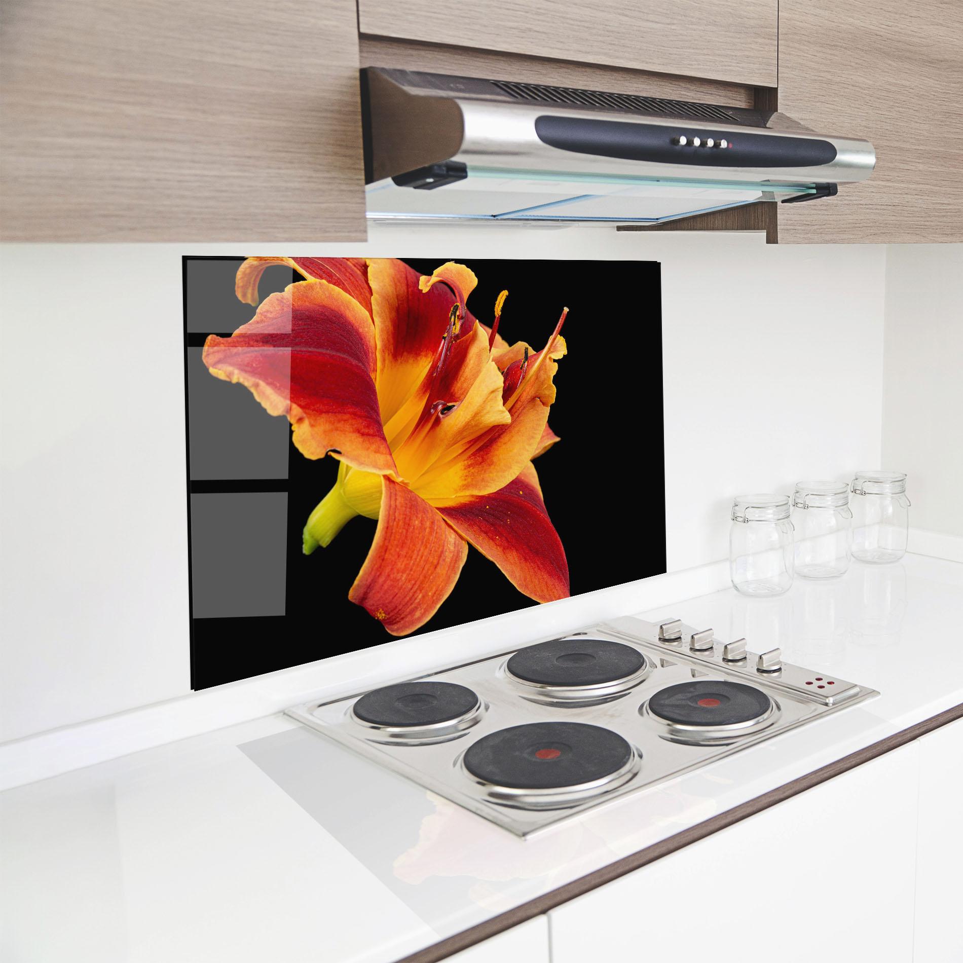 Küchenrückwand Glas Exotic Orange Red mockup 8