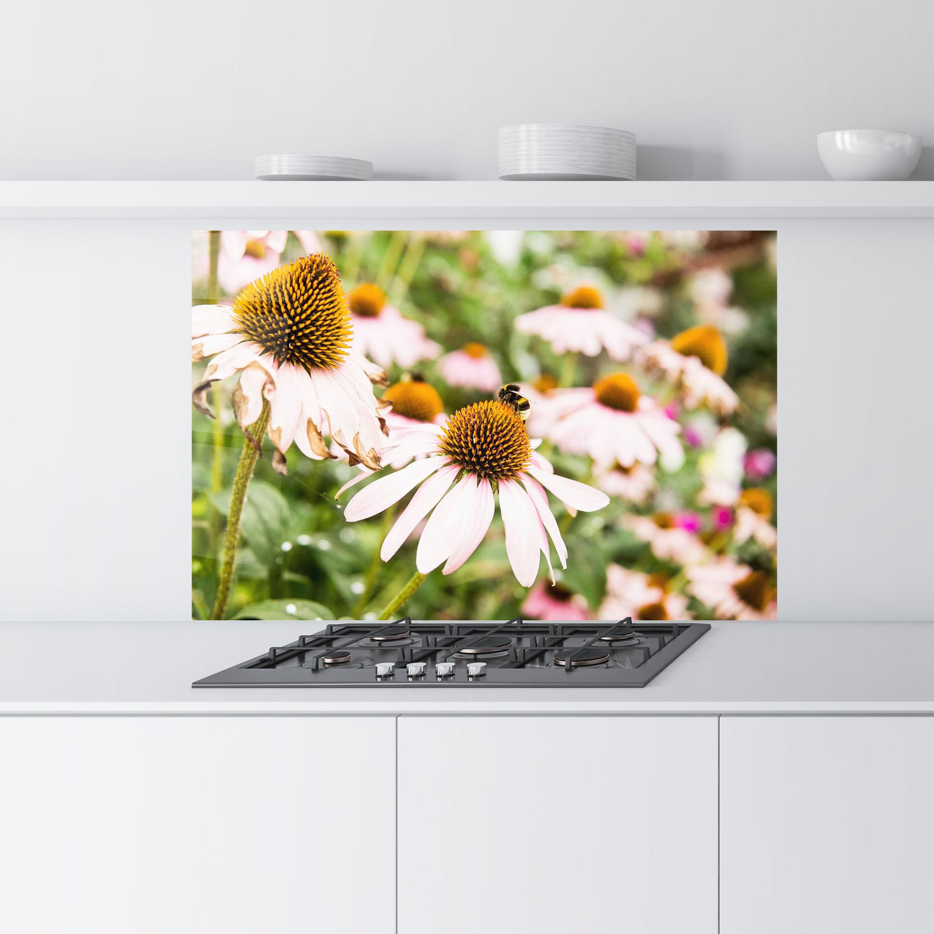 Küchenrückwand Glas Daylight Bee mockup 9