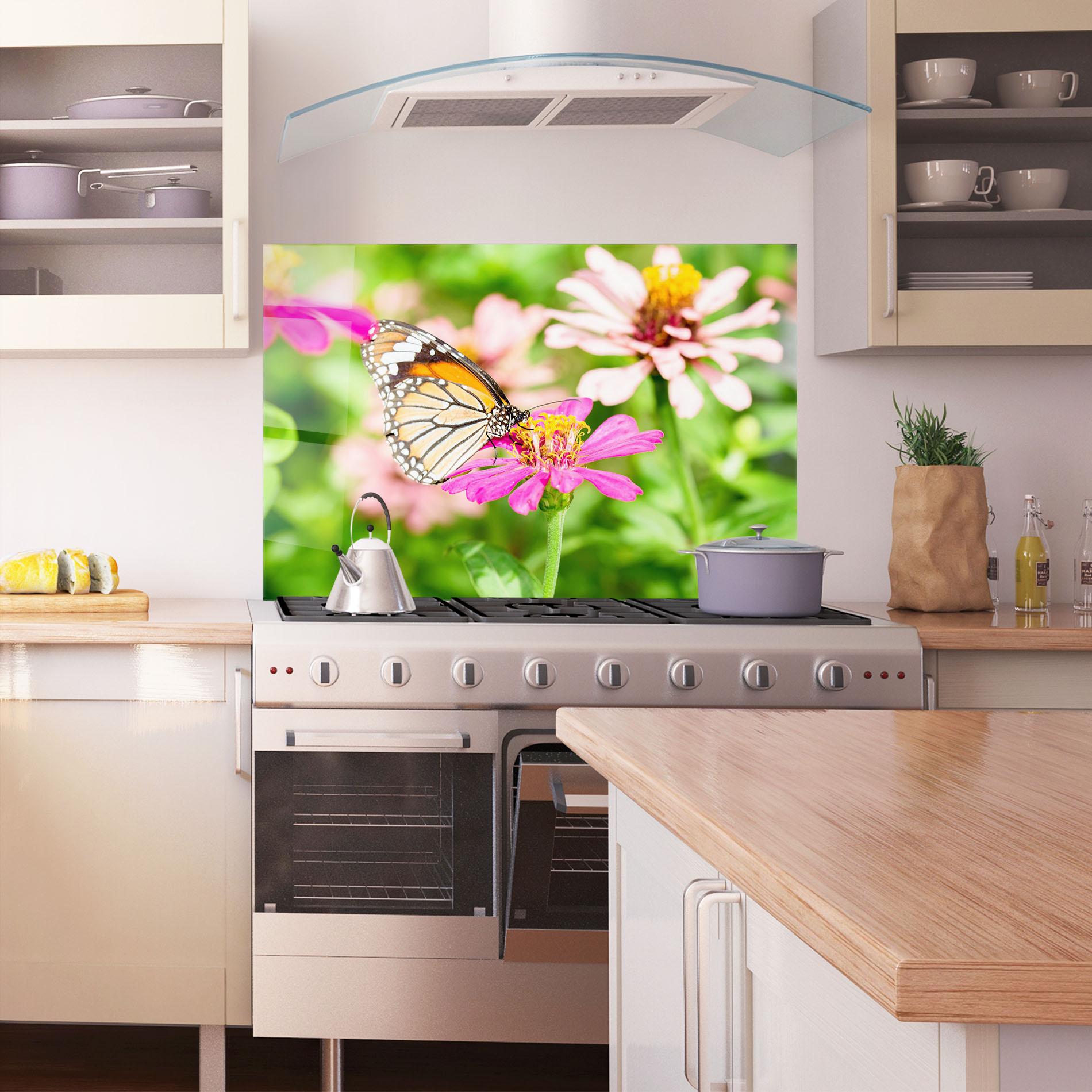 Küchenrückwand Glas Daylight Butterfly mockup 1