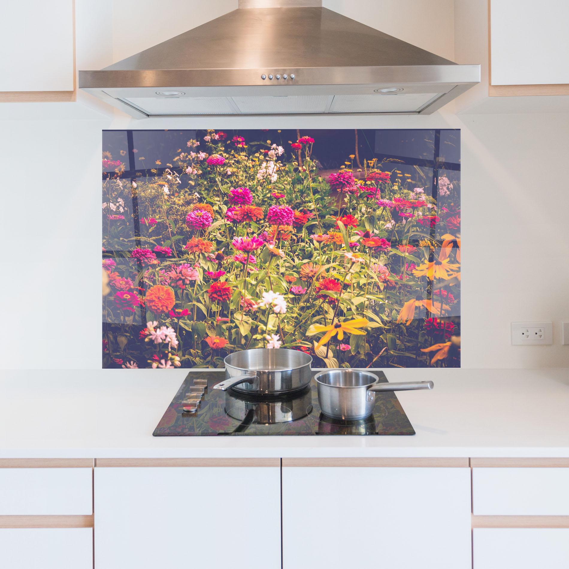 Küchenrückwand Glas Colorful Wild Field mockup 5