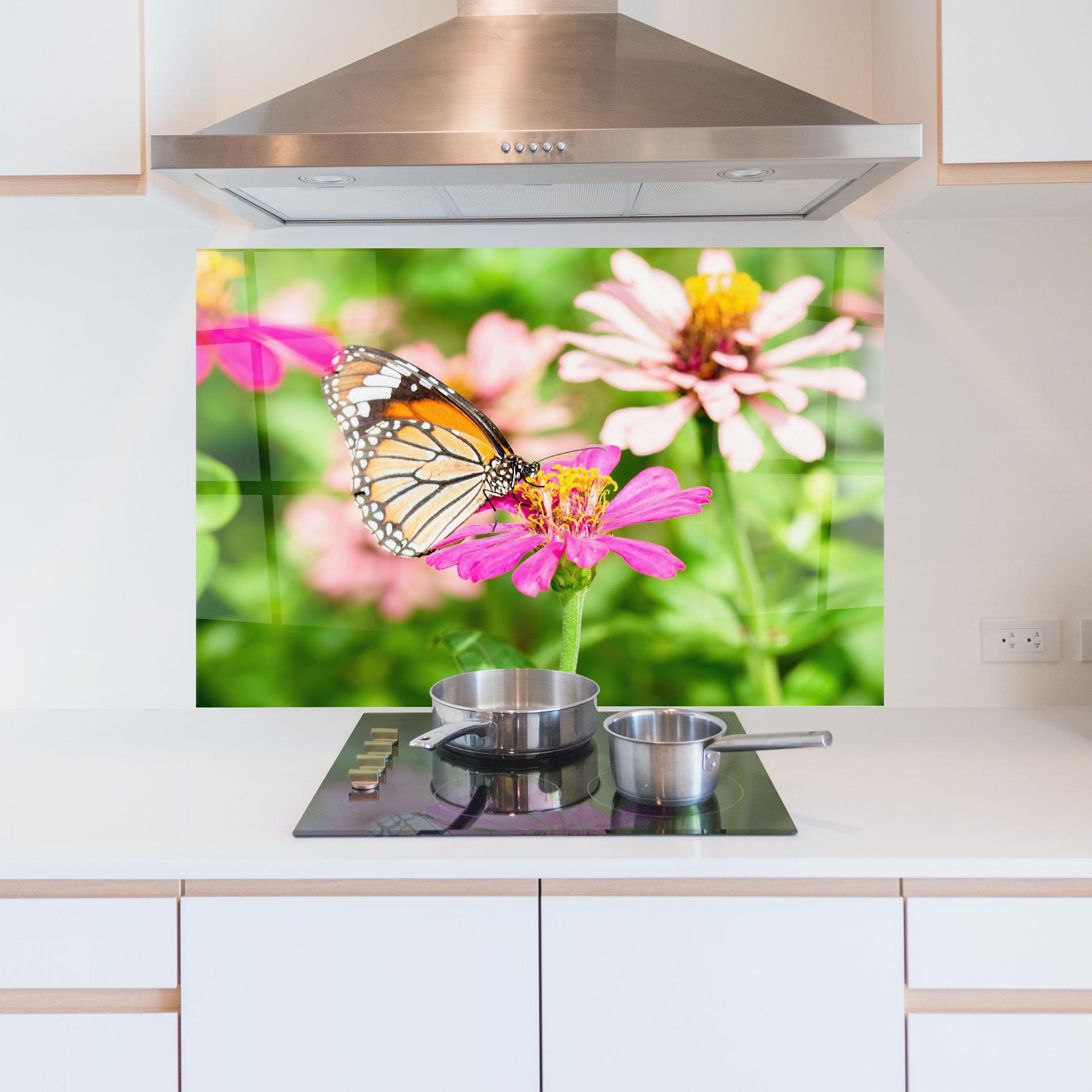 Küchenrückwand Glas Daylight Butterfly mockup 5