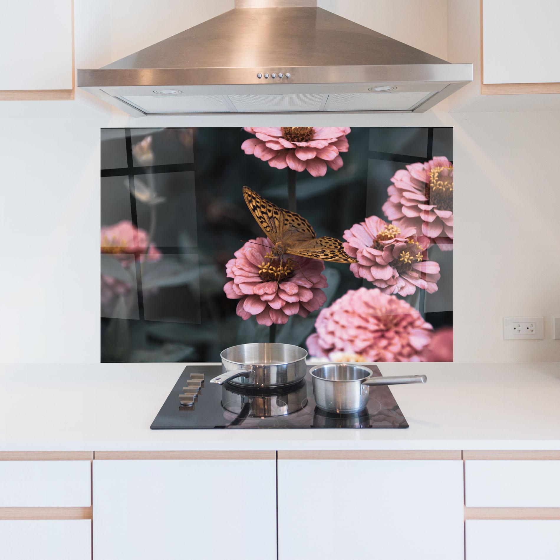 Küchenrückwand Glas Flower Butterfly mockup 5