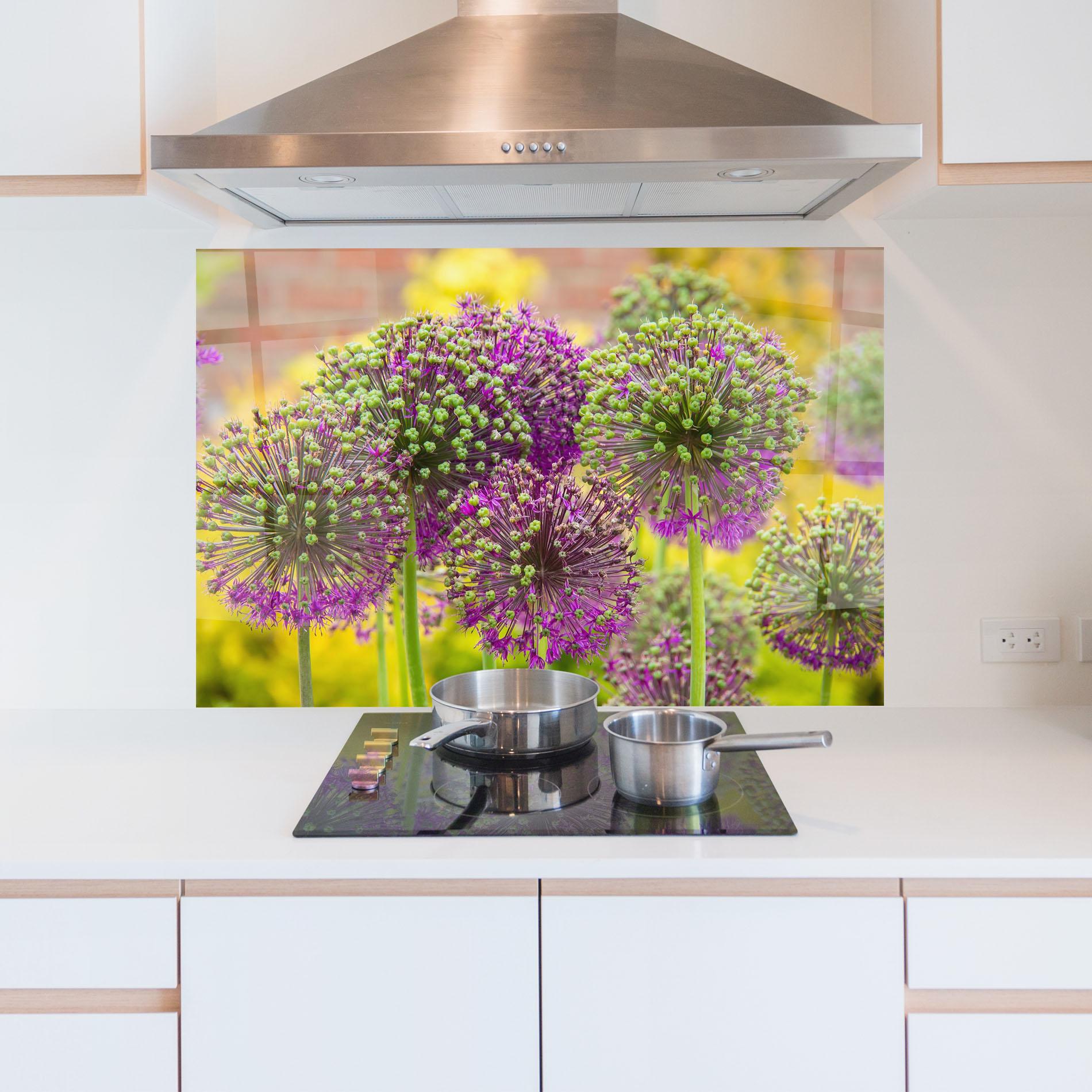 Küchenrückwand Glas Green Purple Garden mockup 5
