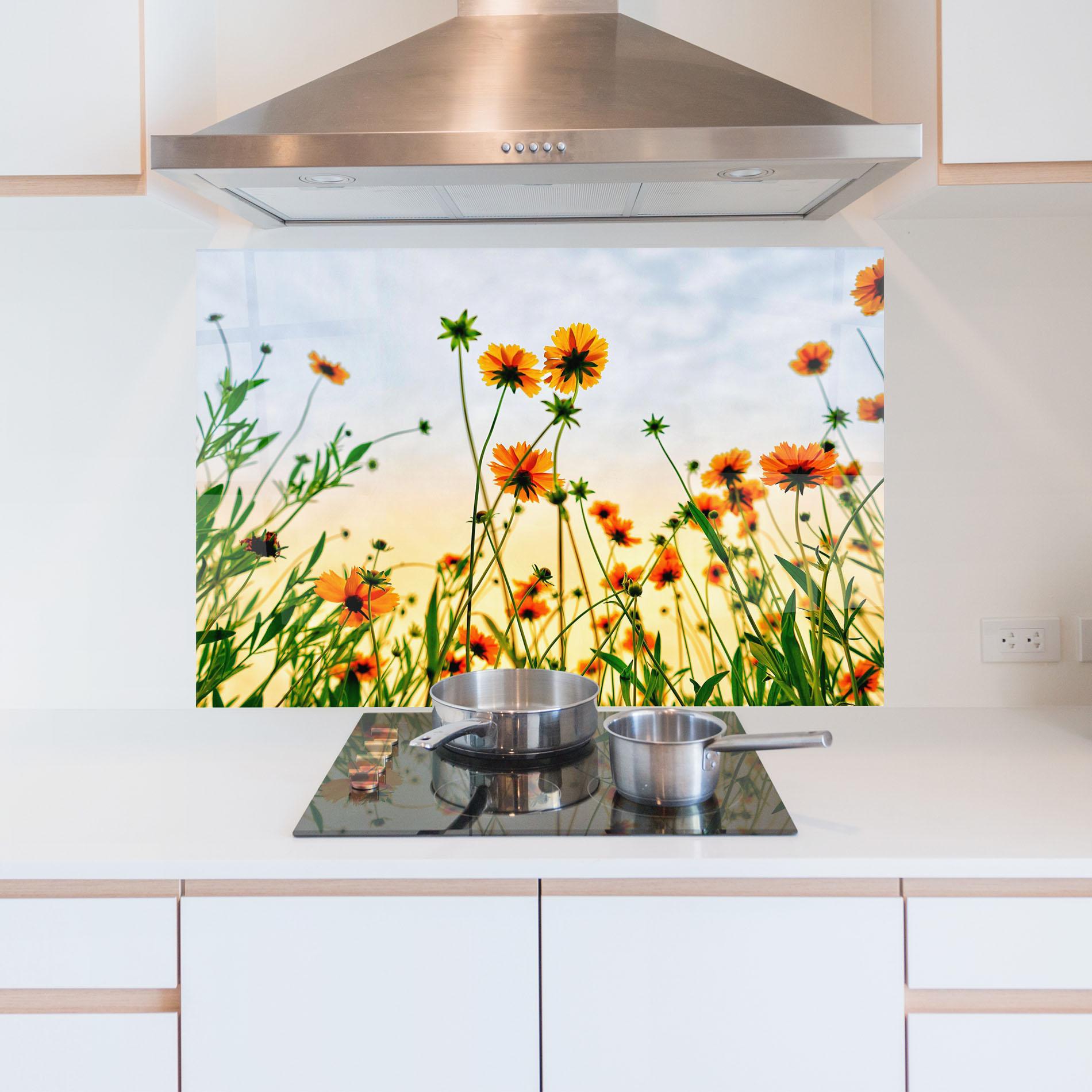 Küchenrückwand Glas Orange Wild Flowers mockup 5