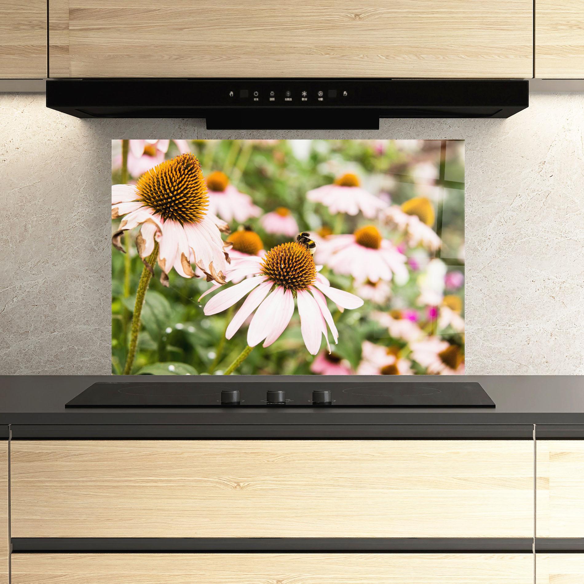 Küchenrückwand Glas Daylight Bee mockup 3