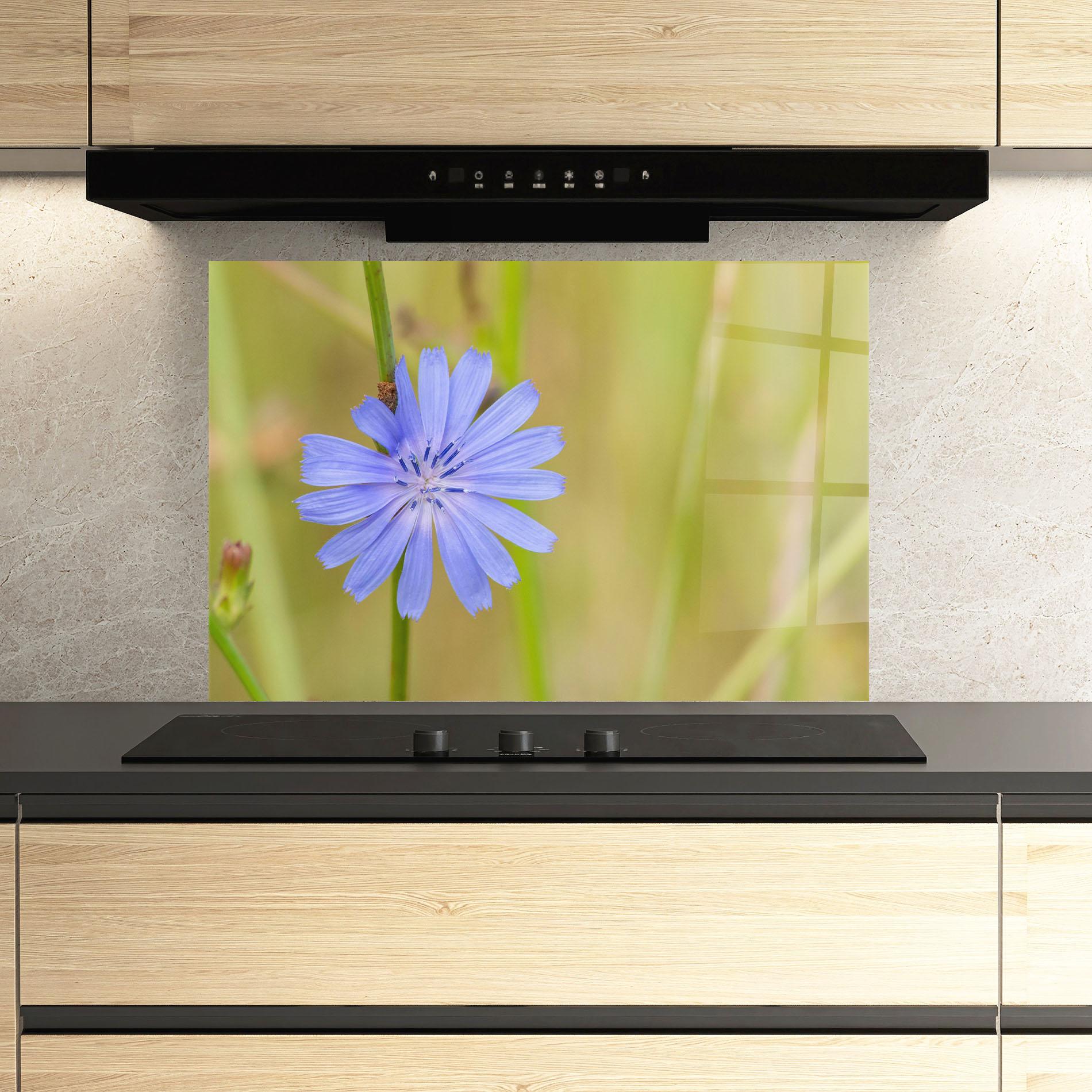 Küchenrückwand Glas Wild Purple Blue mockup 3