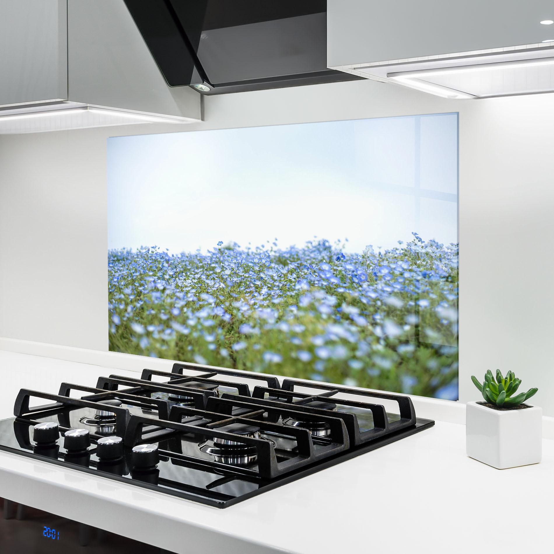 Küchenrückwand Glas Blue Wild Flowers mockup 6