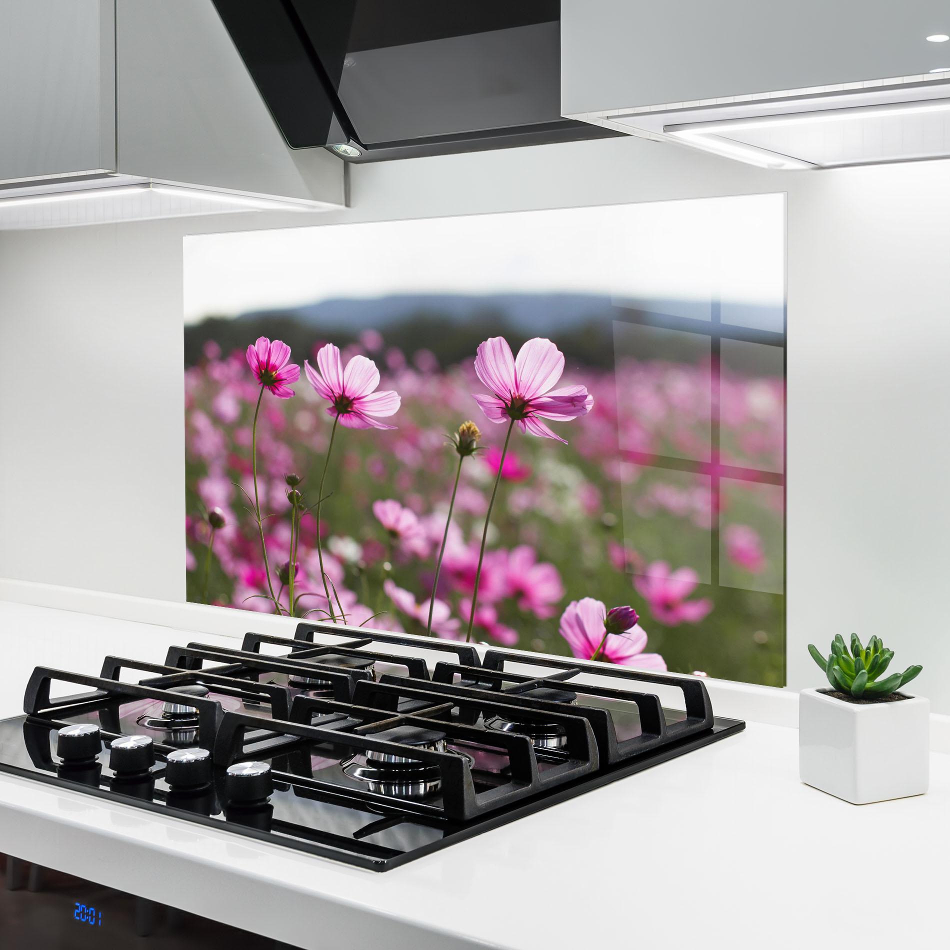 Küchenrückwand Glas Cosmos Flower mockup 6