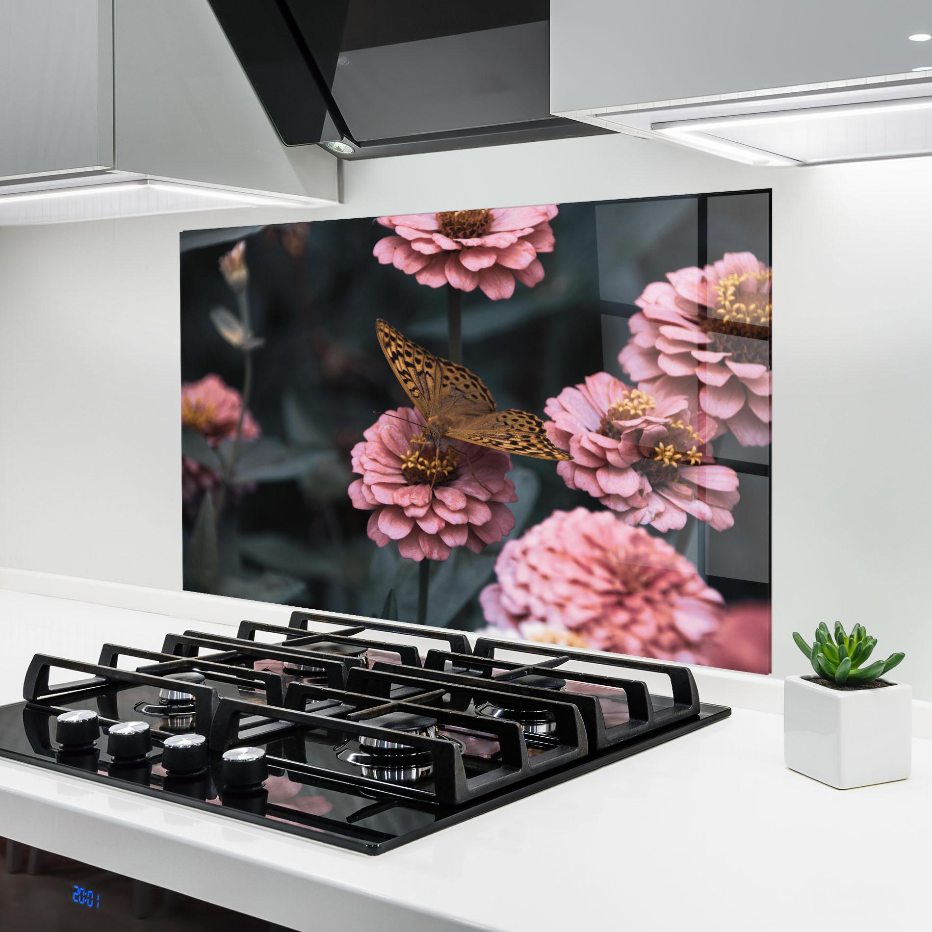 Küchenrückwand Glas Flower Butterfly mockup 6