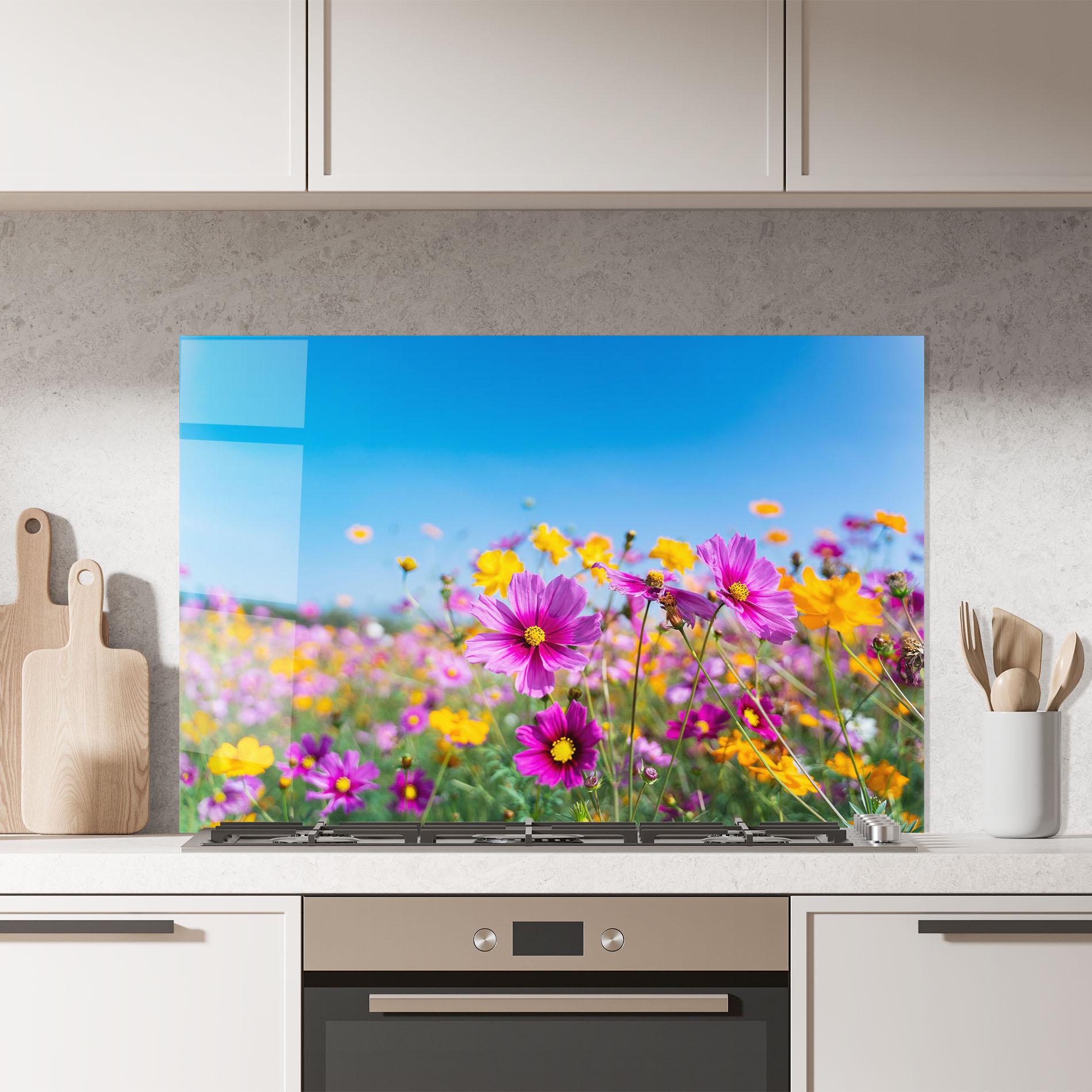 Küchenrückwand Glas Cosmos Flowers Grassland mockup 7