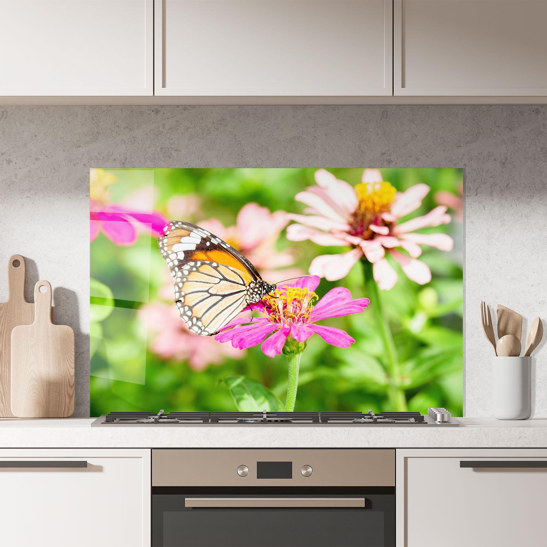 Küchenrückwand Glas Daylight Butterfly mockup 7