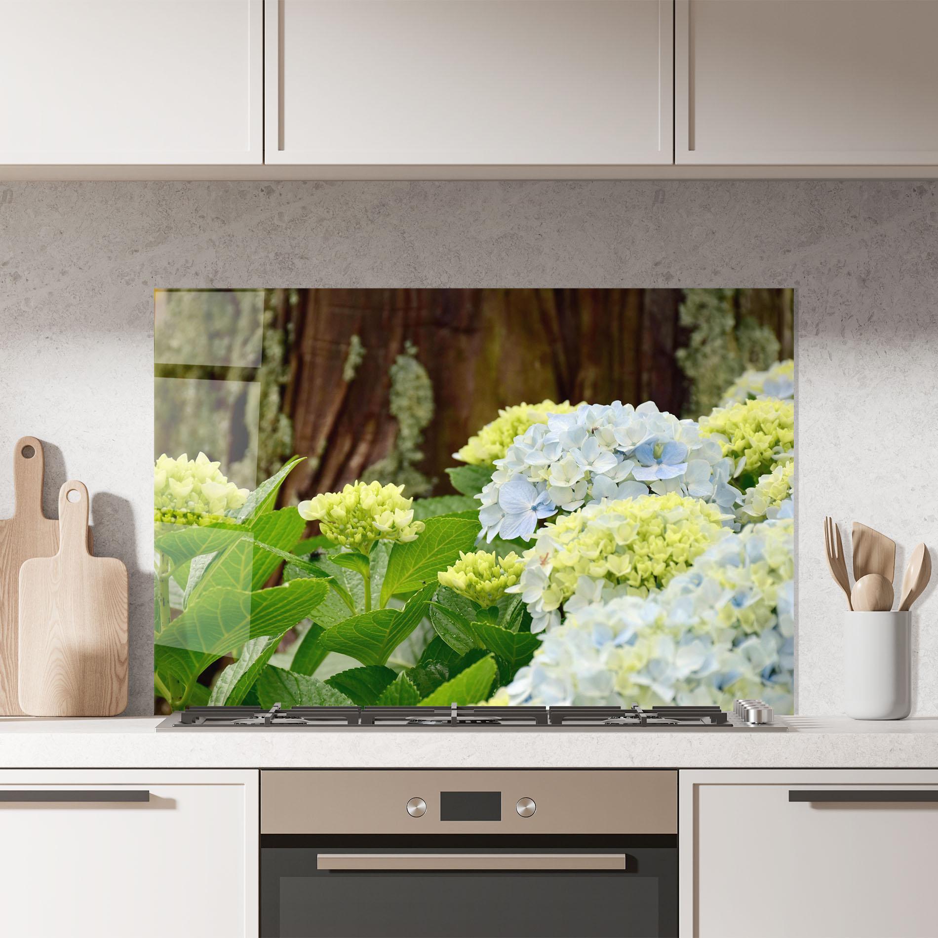 Küchenrückwand Glas Wild Tree Flower mockup 7