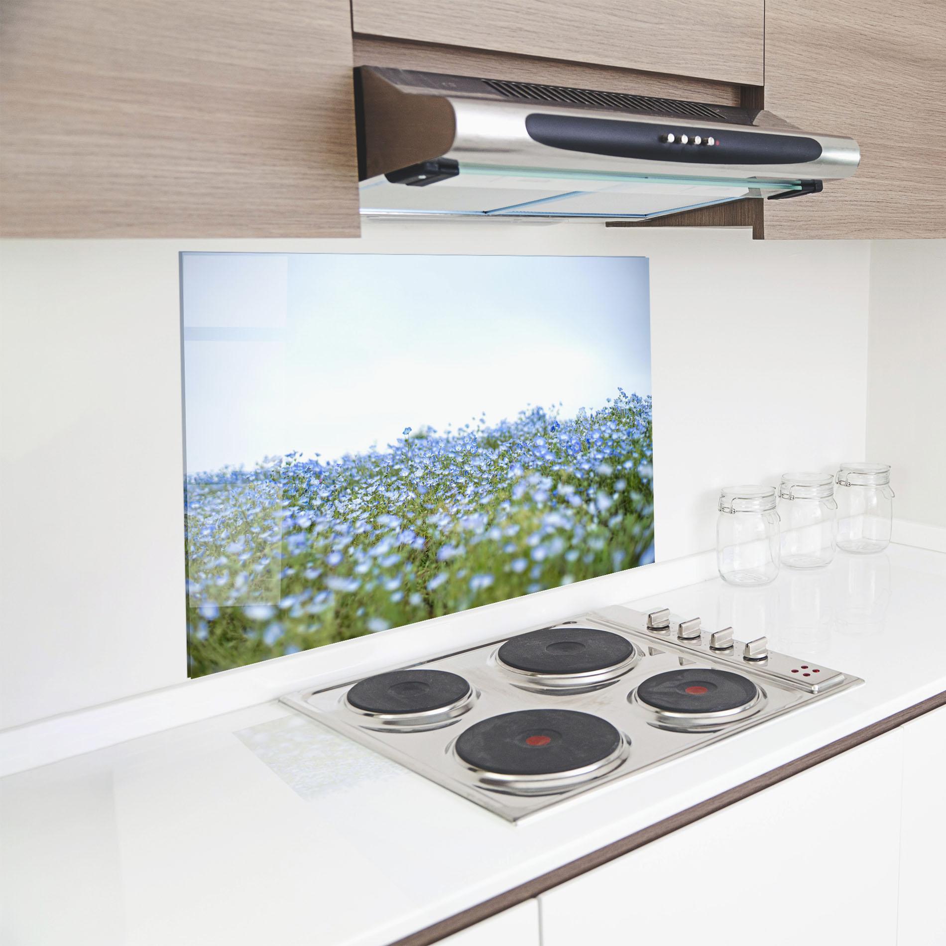 Küchenrückwand Glas Blue Wild Flowers mockup 8