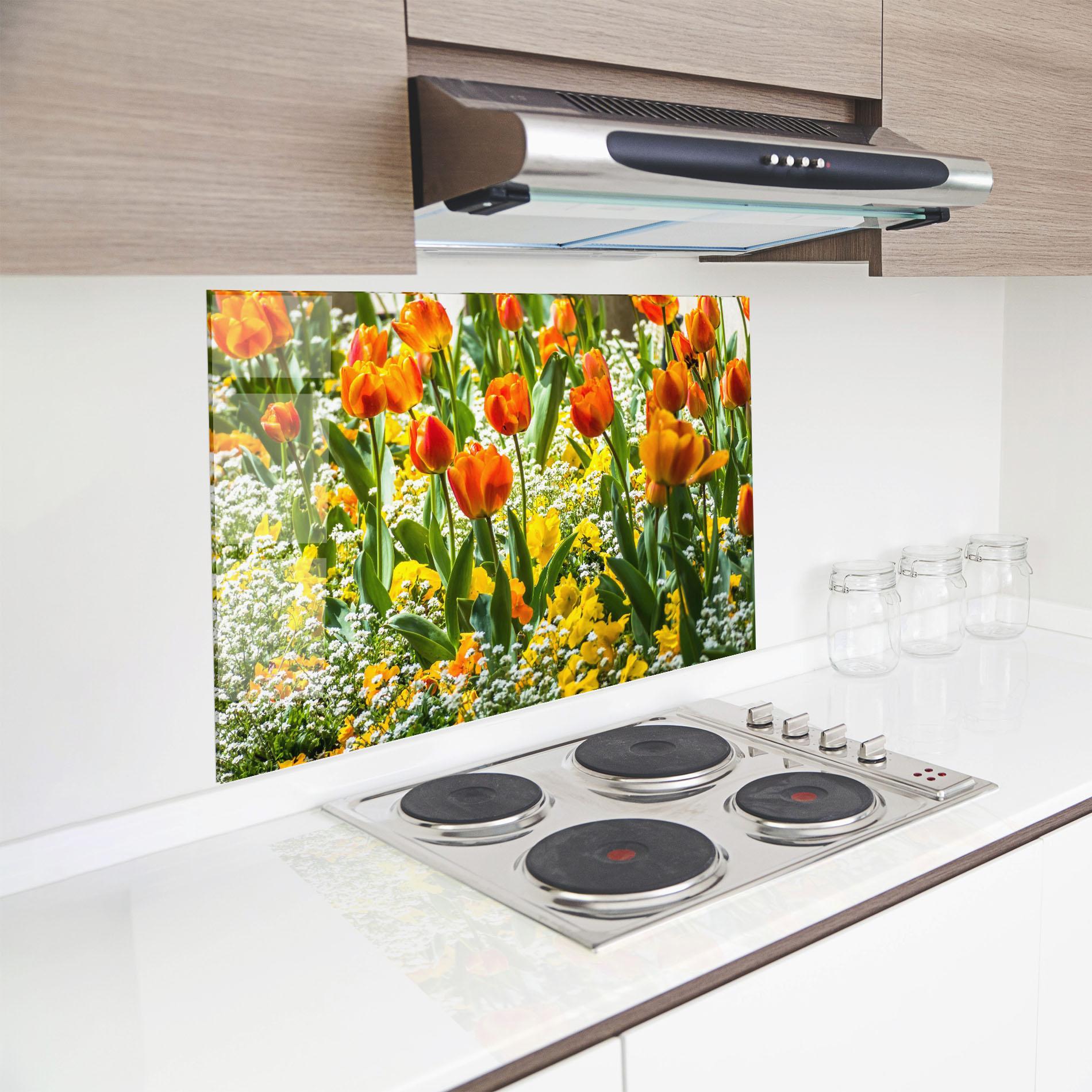 Küchenrückwand Glas Colorful Tulips Garden mockup 8