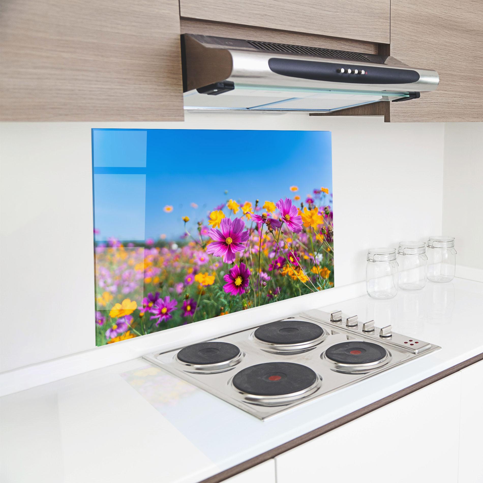 Küchenrückwand Glas Cosmos Flowers Grassland mockup 8