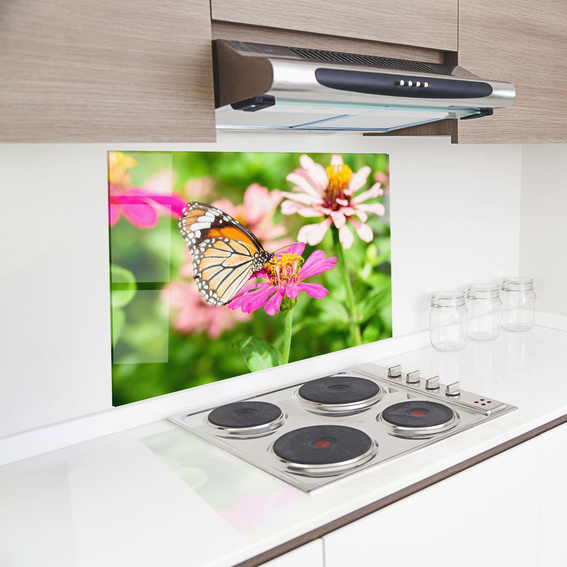 Küchenrückwand Glas Daylight Butterfly mockup 8