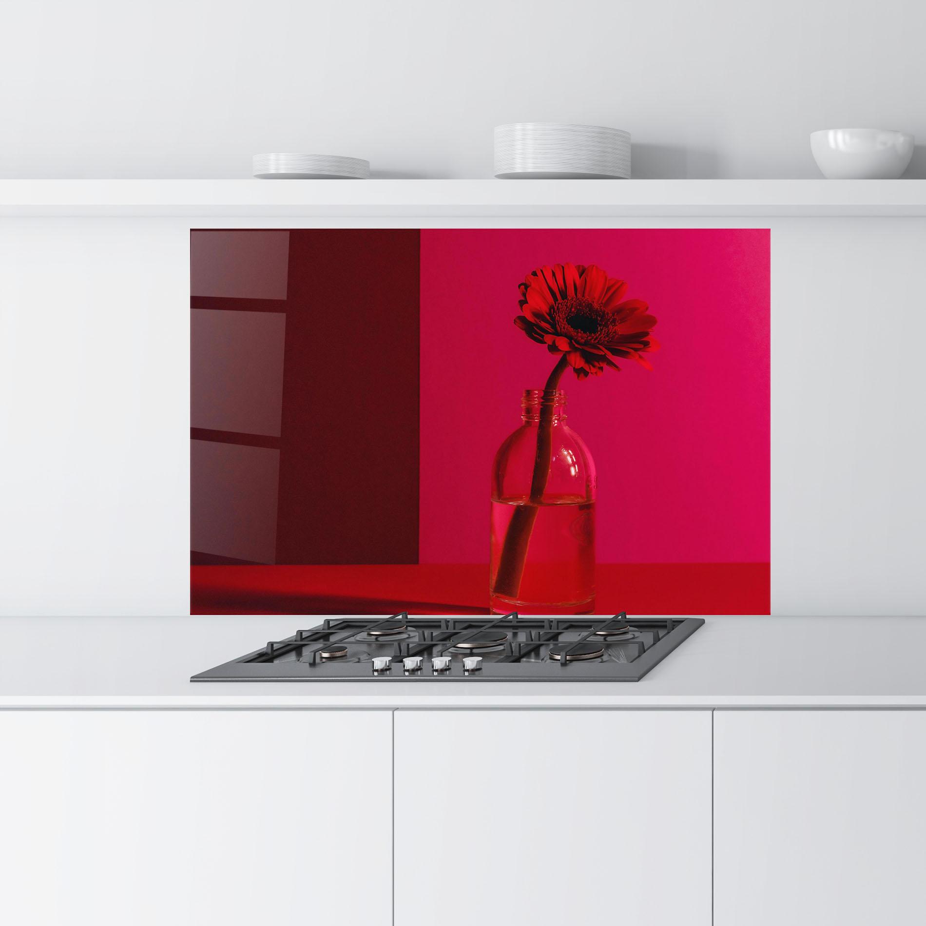 Küchenrückwand Glas Red Light Vase mockup 9