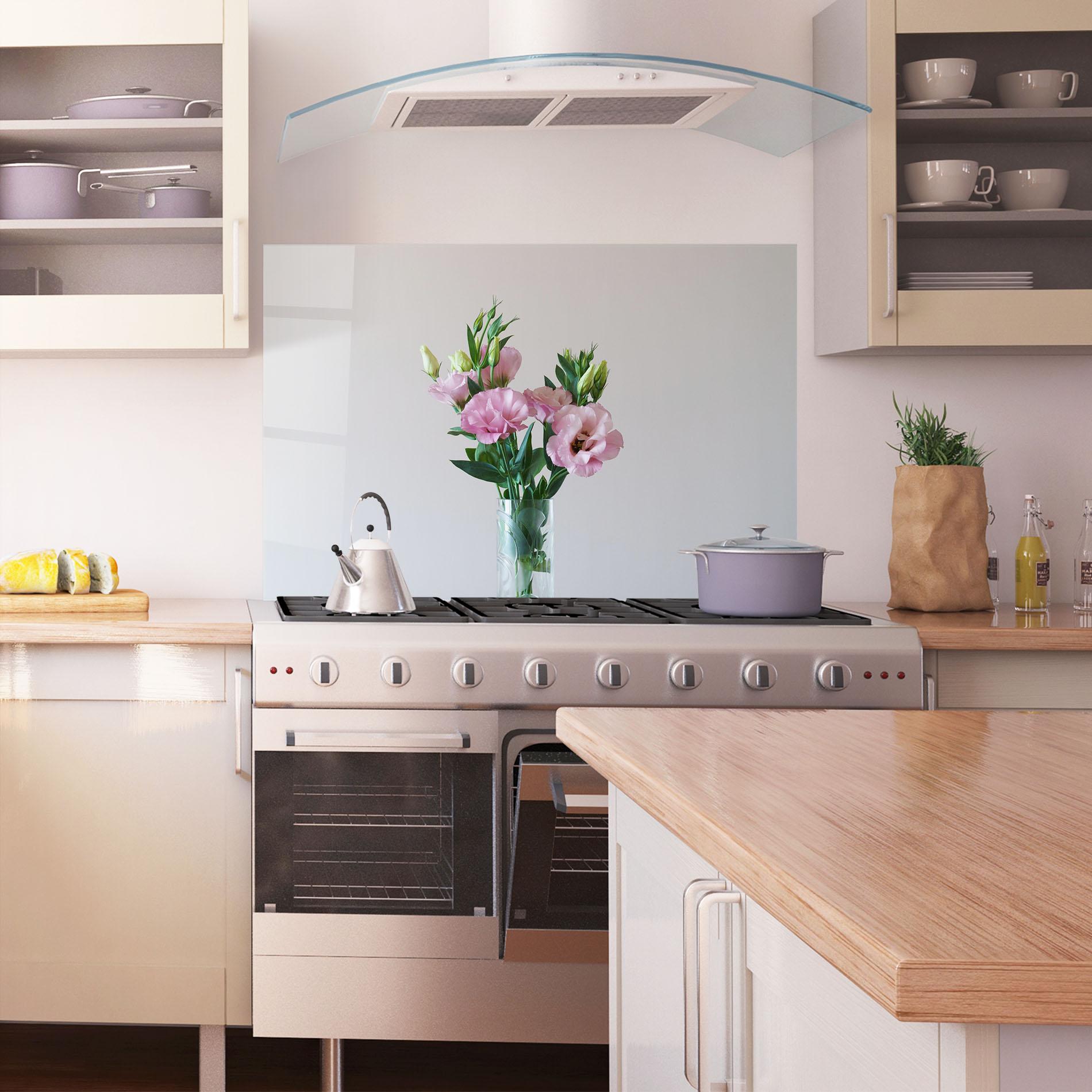 Küchenrückwand Glas Pretty Pink Flower Vase mockup 1