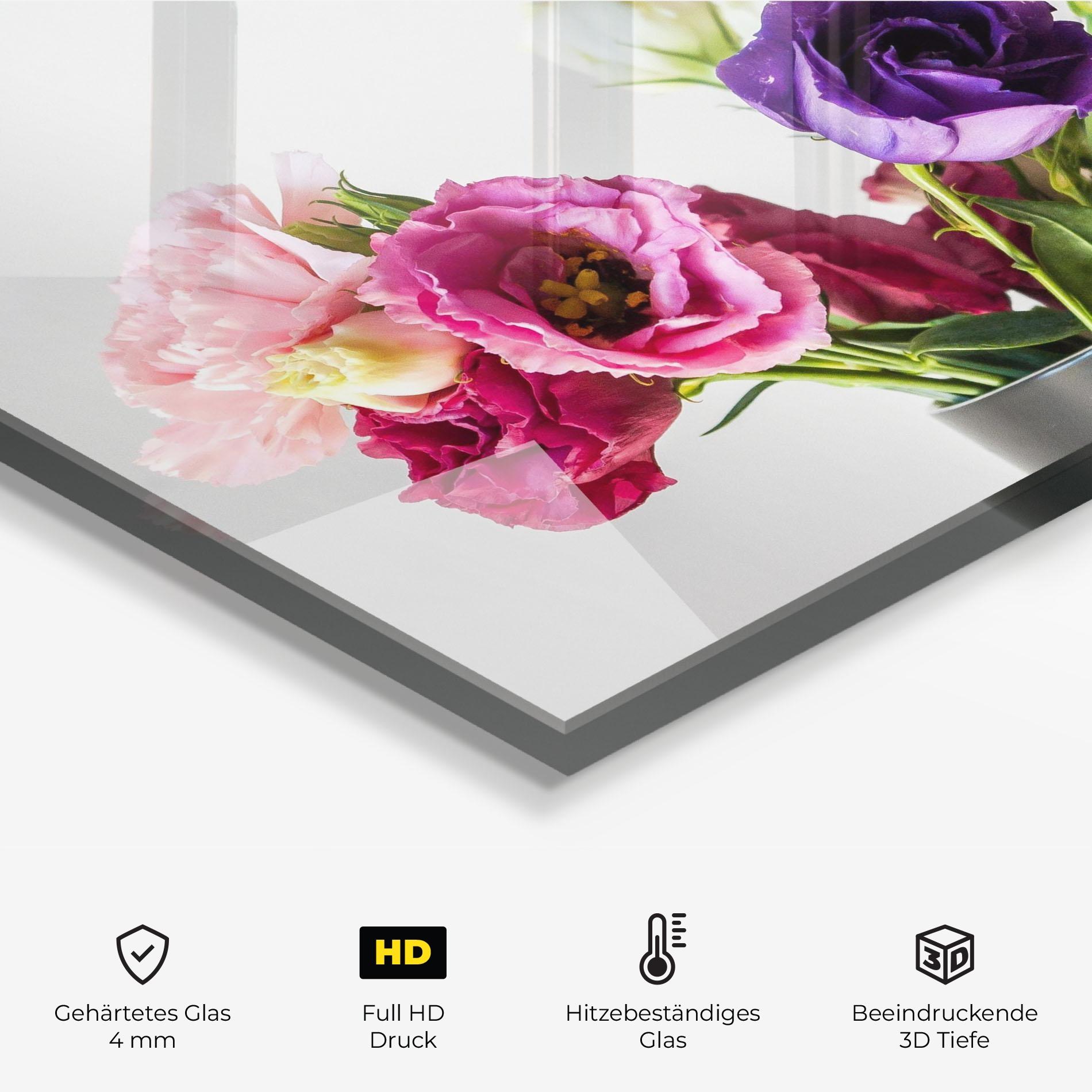 Küchenrückwand Glas Flowers In Vase mockup 2